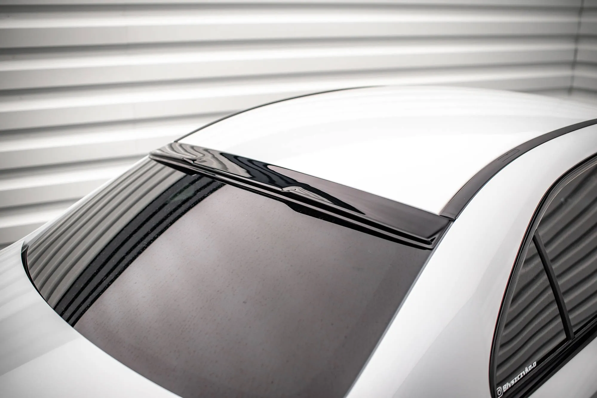 Bakrutespoiler Mercedes-Benz A-Klasse (W177) 2018 - 2023 | Glossy Black Edition – bilde 5
