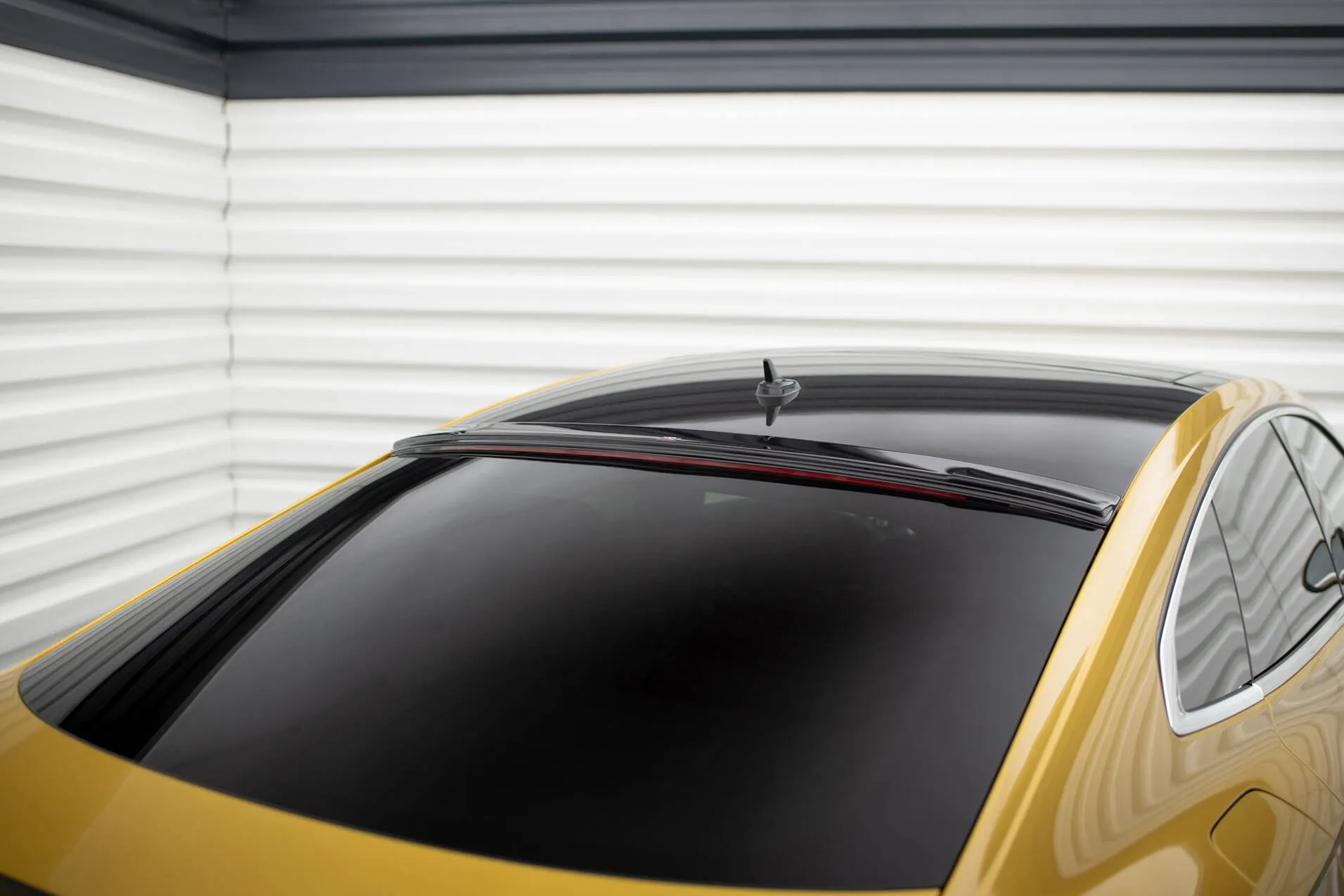 Bakrutespoiler VW Arteon R-Line 2017 - 2020 | Glossy Black Edition – bilde 4