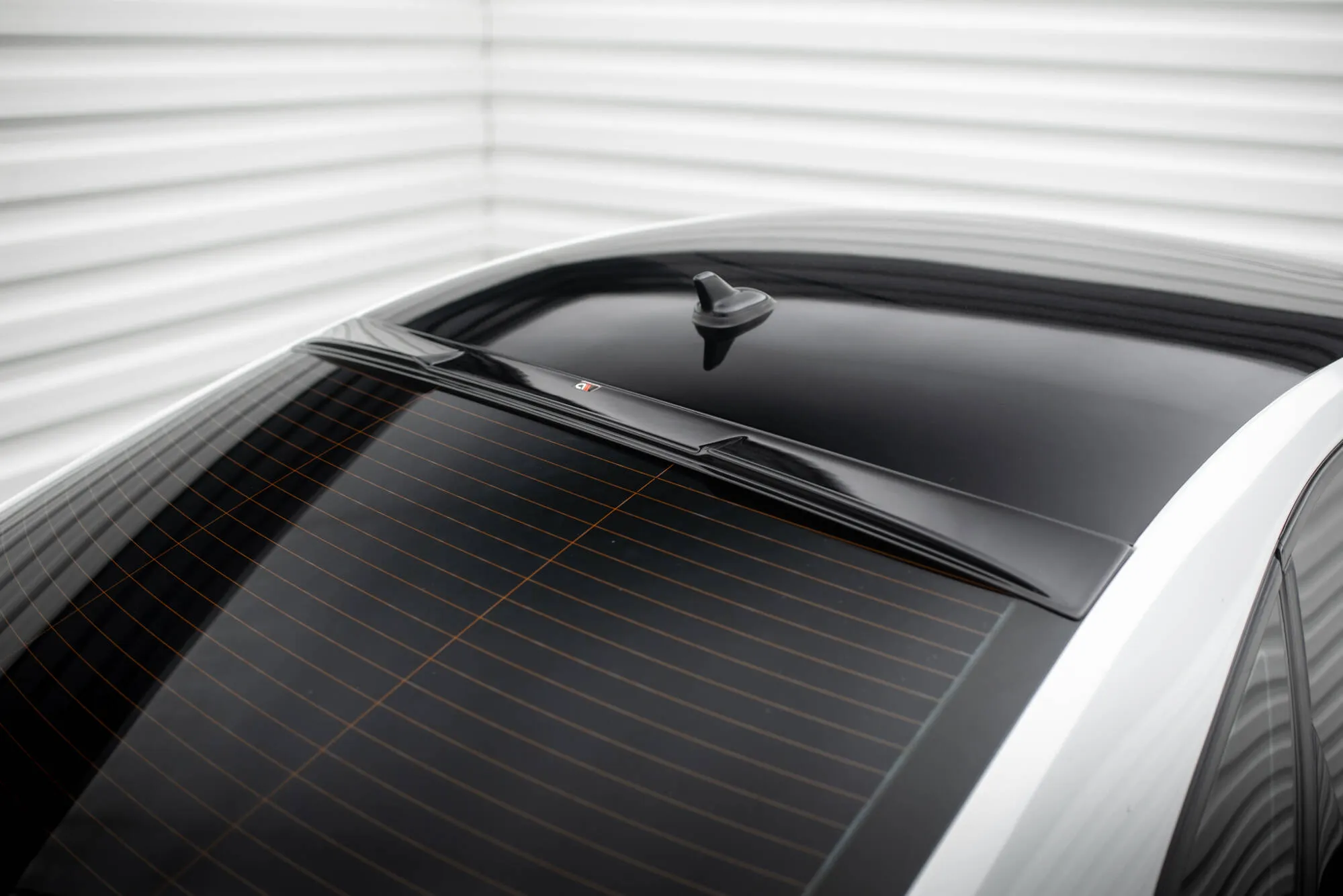 Bakrutespoiler VW Passat GT B8 Facelift Usa 2019 - 2022 | Glossy Black Edition
