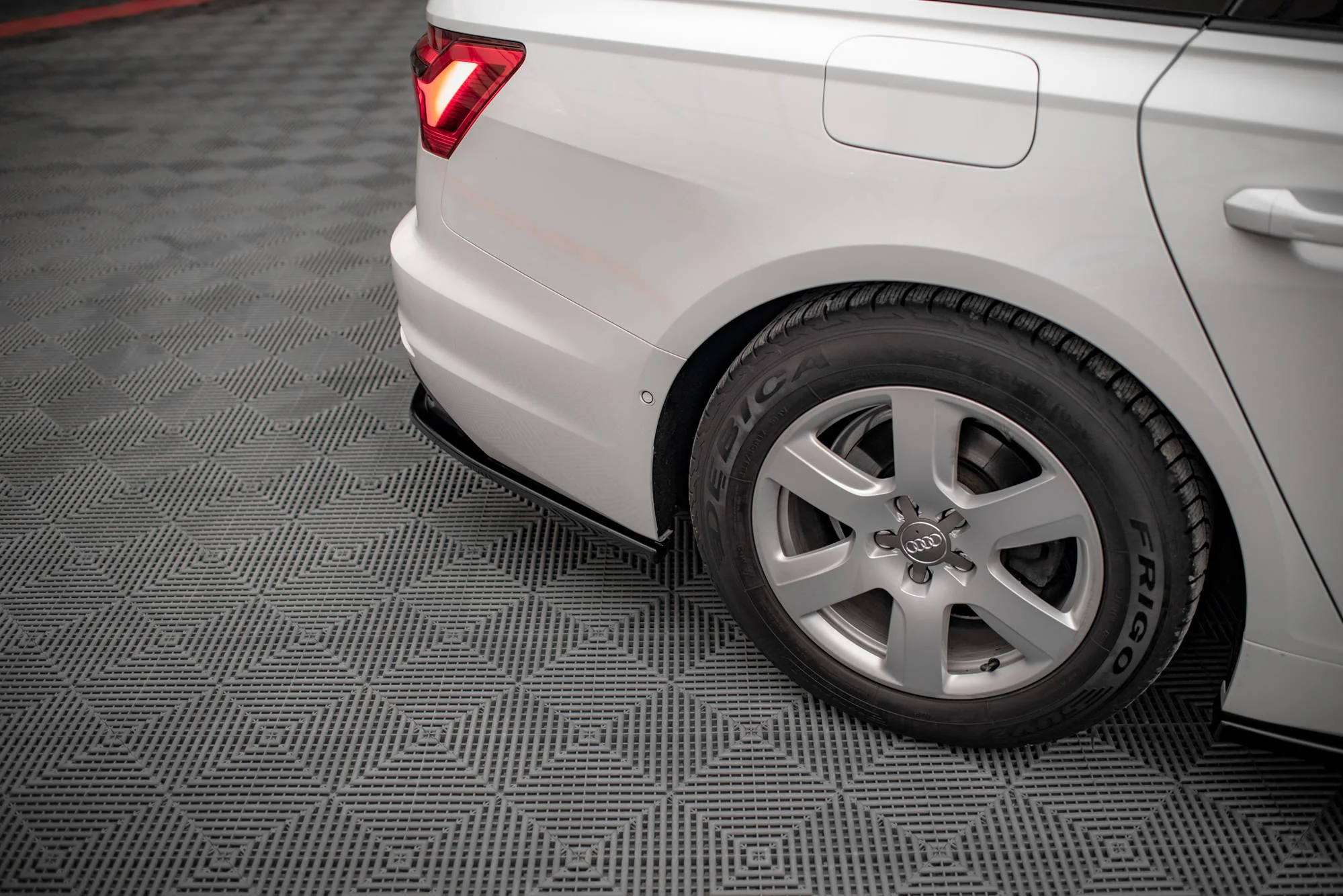 Baksplitter Audi A6 (C8) 2019 - 2023 | Glossy Black Edition – bilde 2