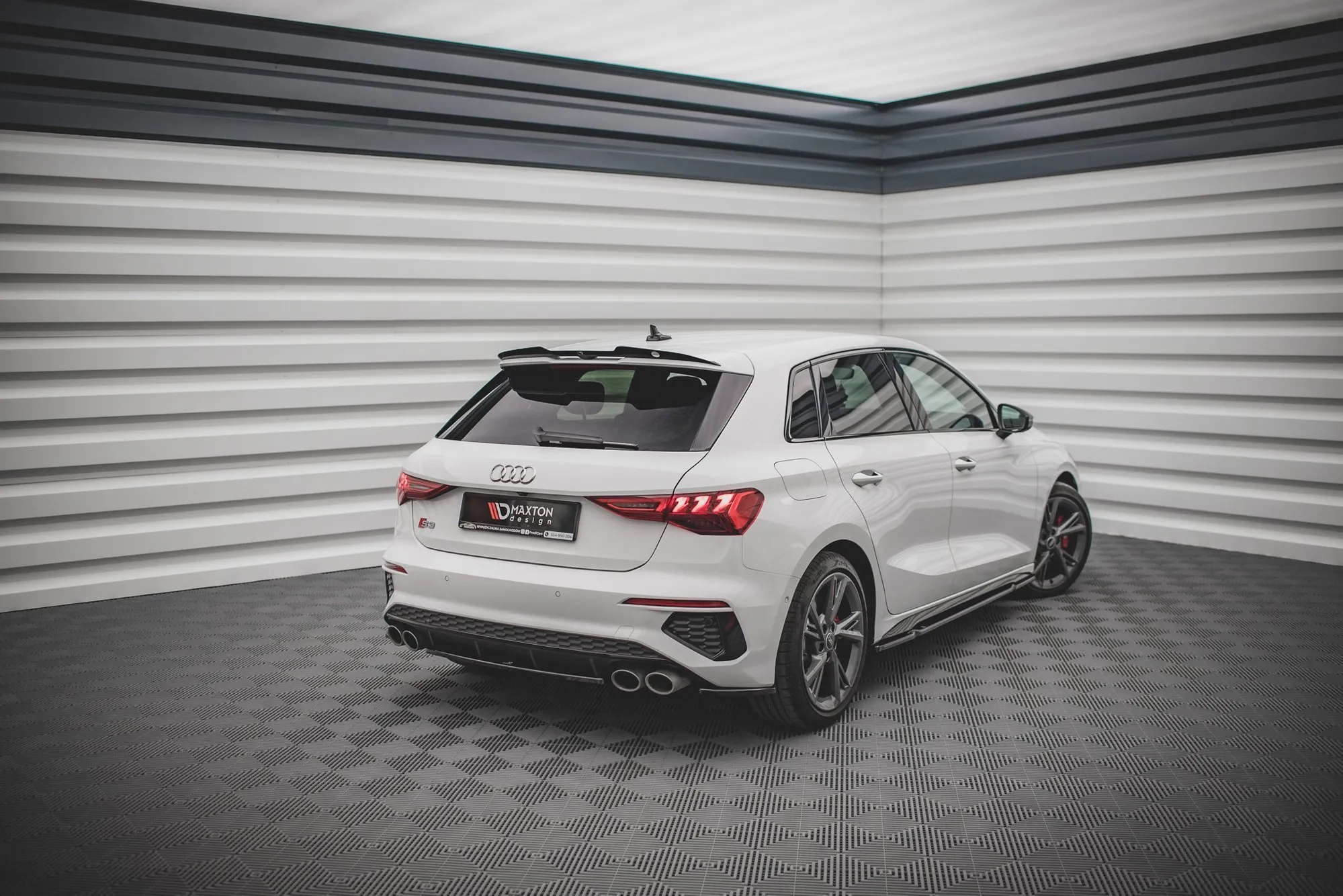Baksplitter Audi S3/ A3 S-Line (8Y) 2020 -> | Glossy Black Edition – bilde 2
