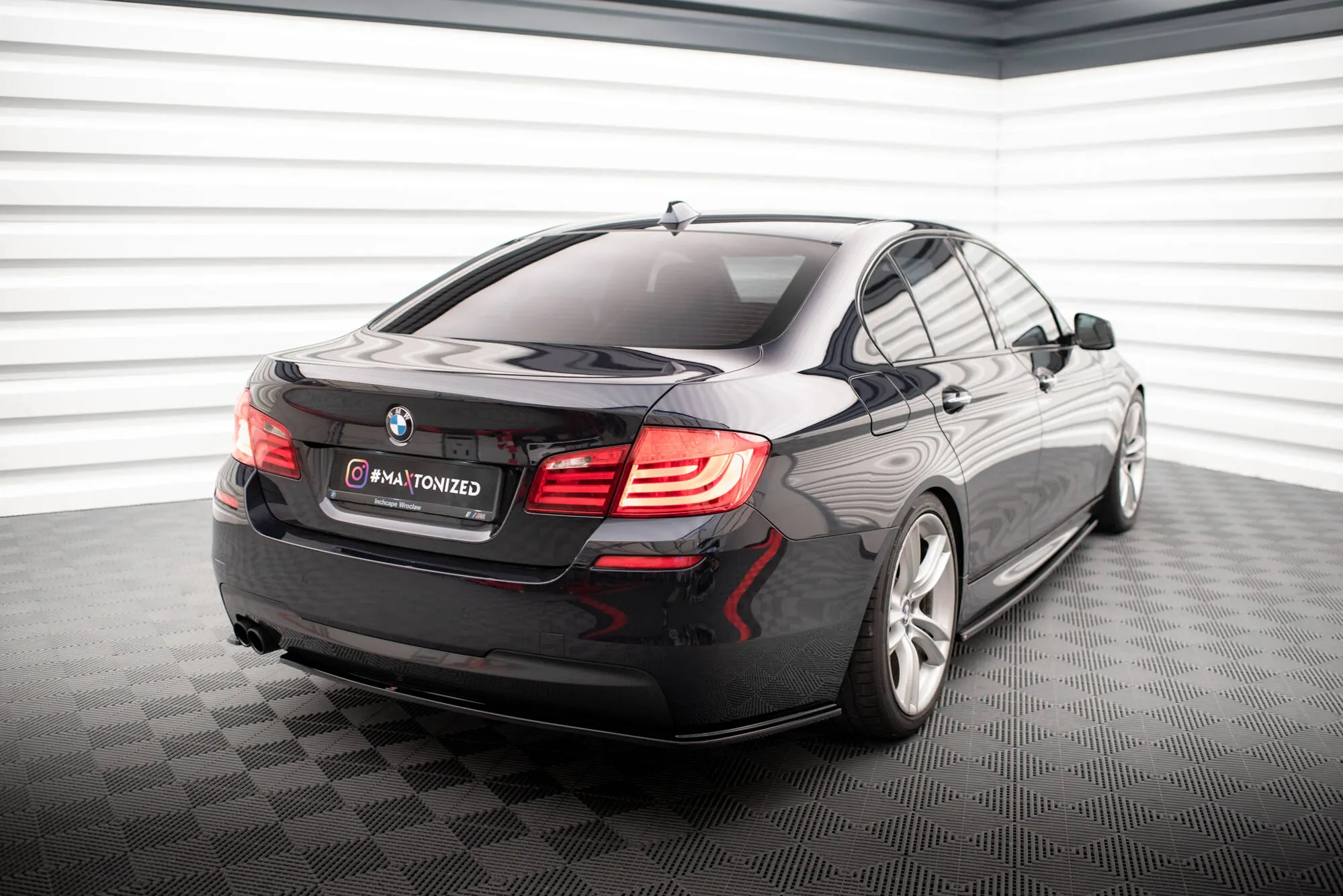 Baksplitter BMW 5 (F10 / F11) M-Pakke 2010-2017 | Glossy Black Edition – bilde 2