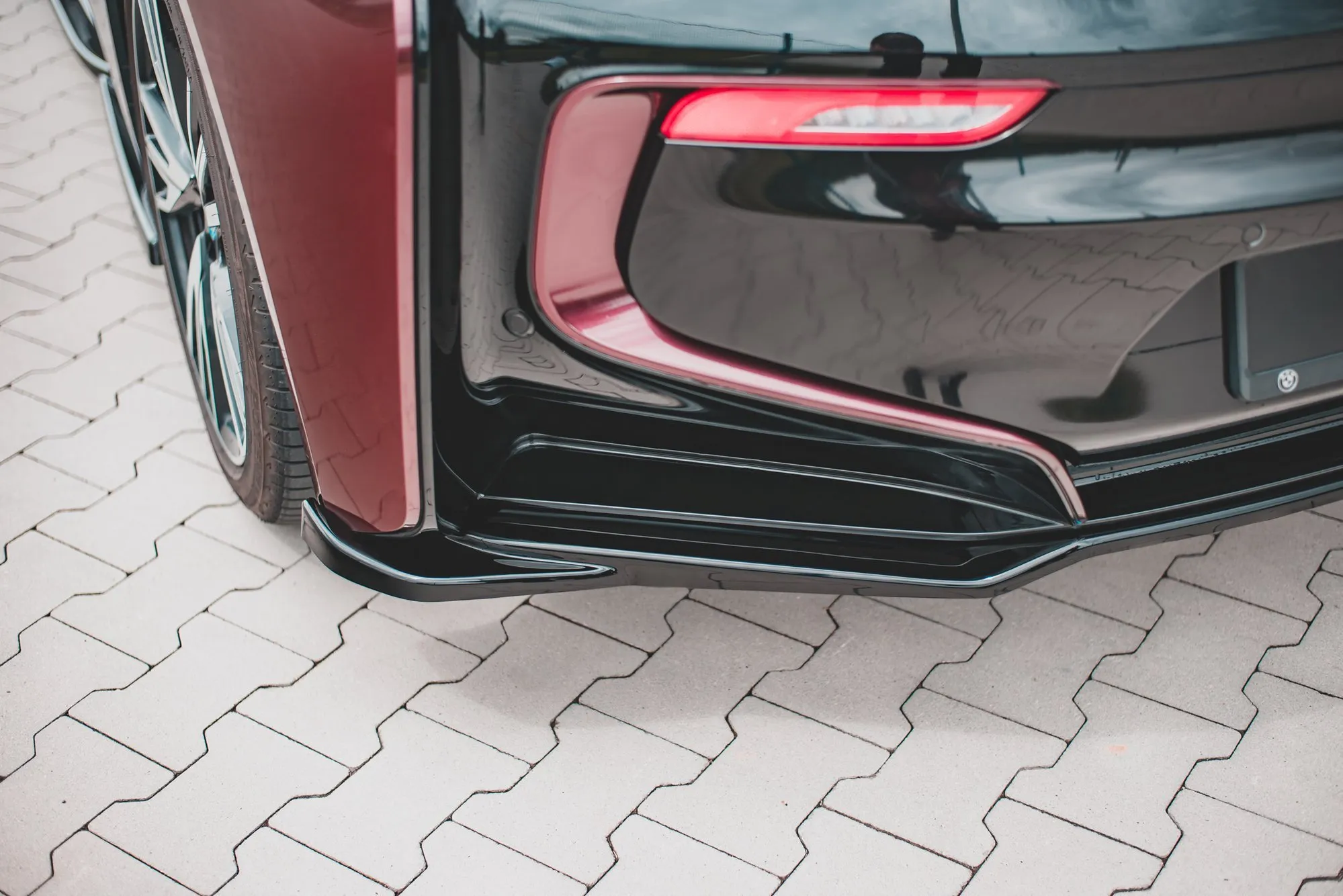 Baksplitter BMW i8 2014-2020 | Glossy Black Edition – bilde 3