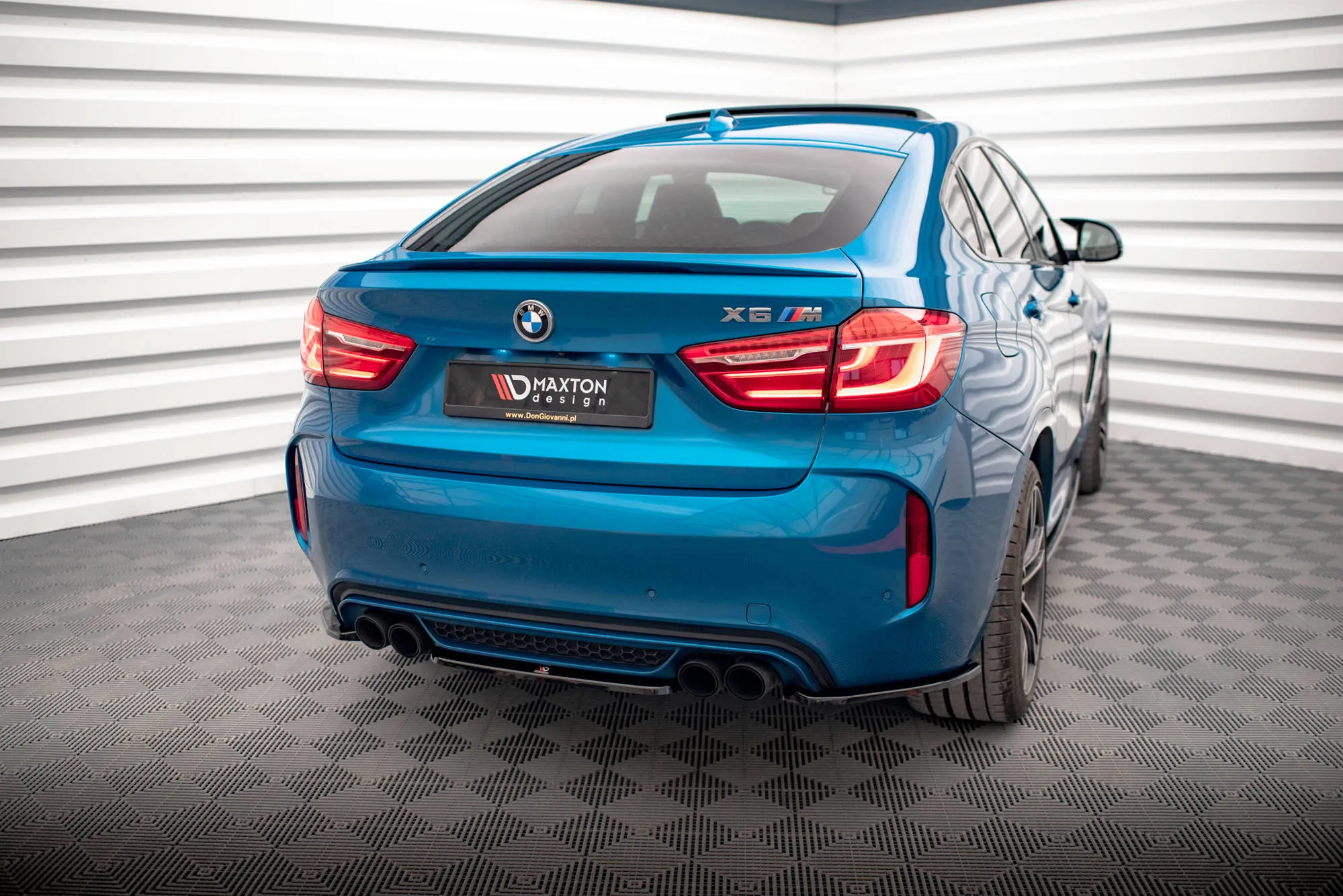 Baksplitter BMW X6 (F86) 2014 - 2019 | Glossy Black Edition