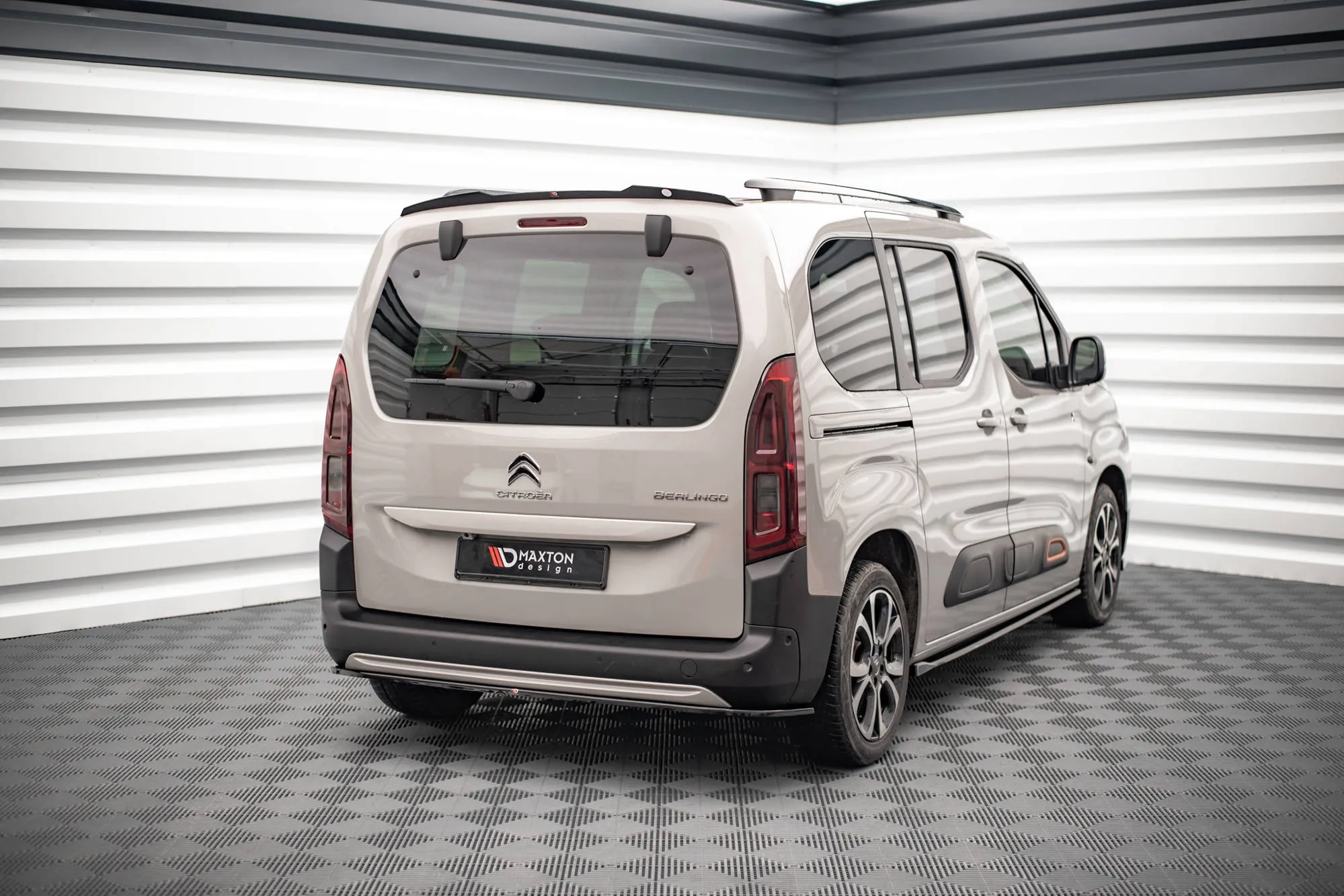 Baksplitter Citroen Berlingo Mk3 2018 - 2023 | Glossy Black Edition – bilde 2
