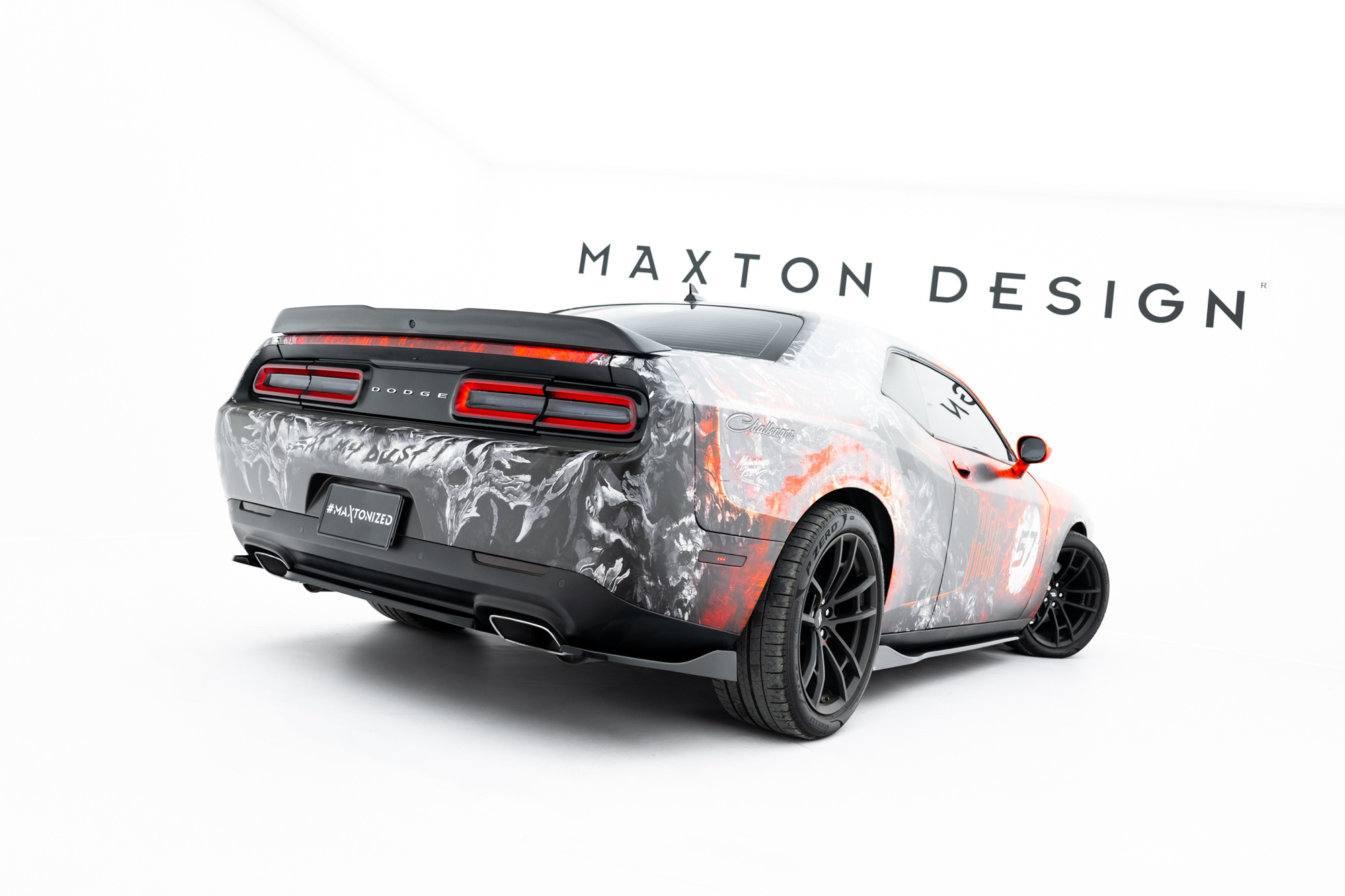 Baksplitter Dodge Challenger GT III Facelift 2014 - 2023  | Glossy Black Edition