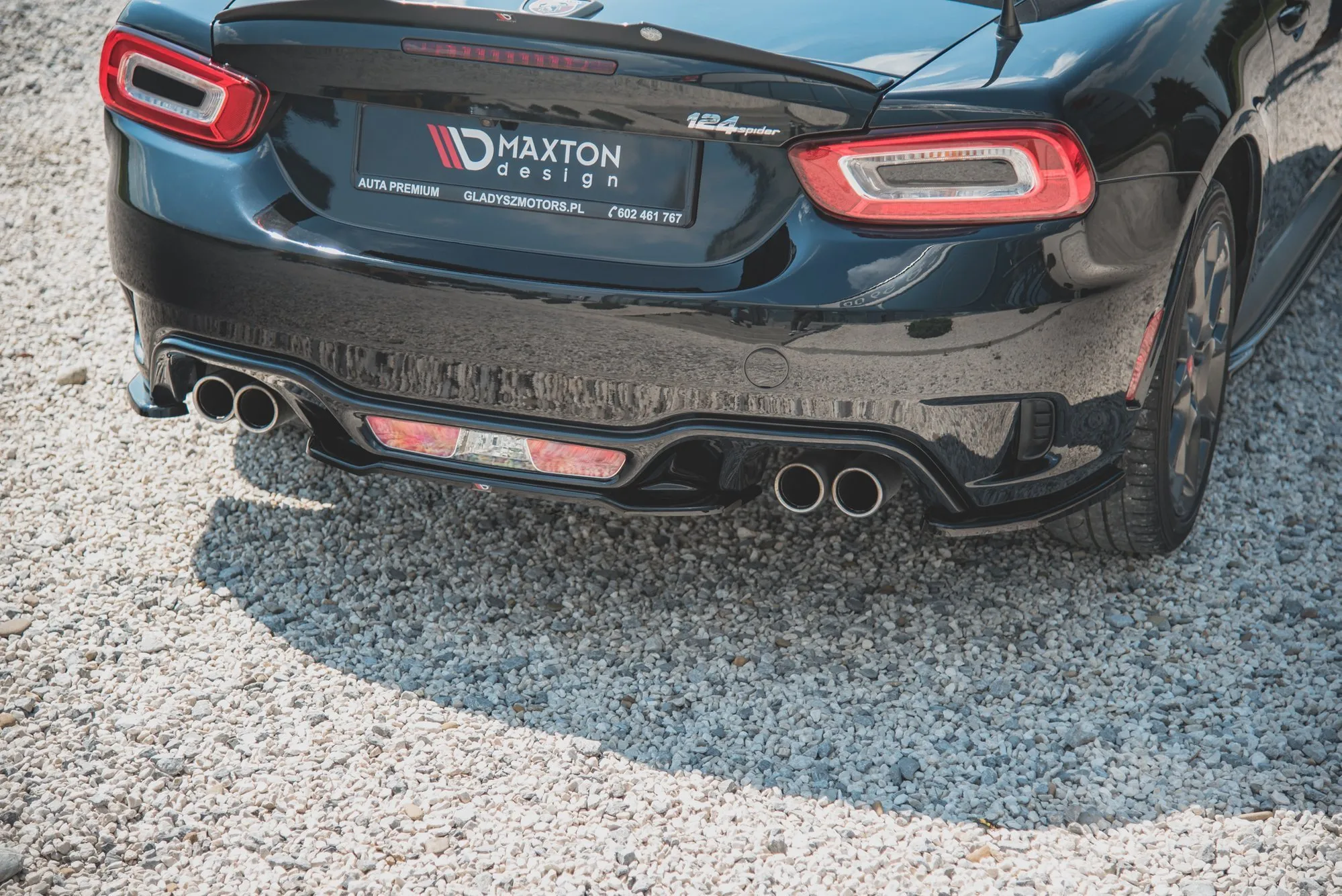 Baksplitter Fiat 124 Spider Abarth 2016-2020 | Glossy Black Edition