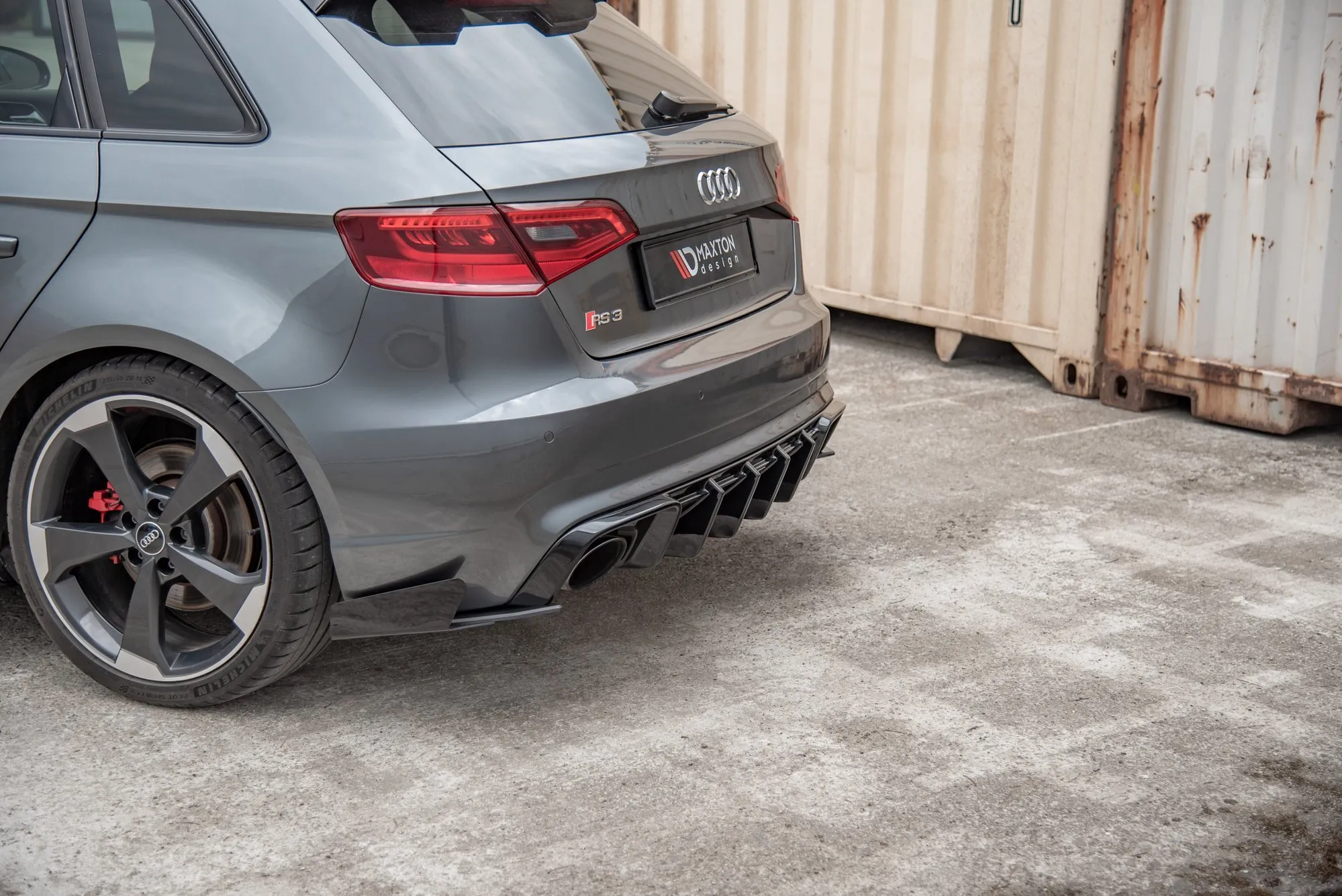 Baksplitter-flopper Audi RS3 8V Sportback 2013-2020 | Glossy Black Edition – bilde 3