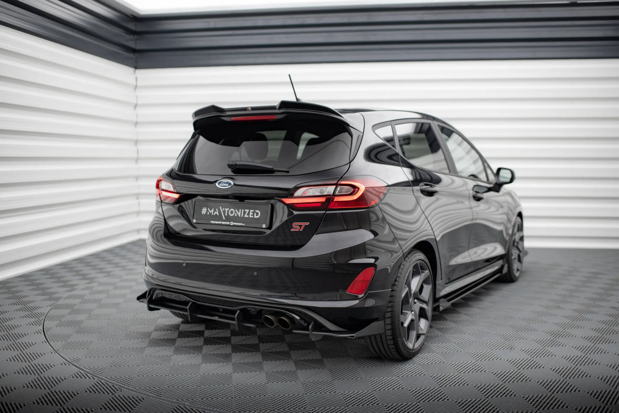 Baksplitter-flopper Ford Fiesta Mk7 ST / ST-Line 2016 - 2023 | Glossy Black Edition – bilde 2