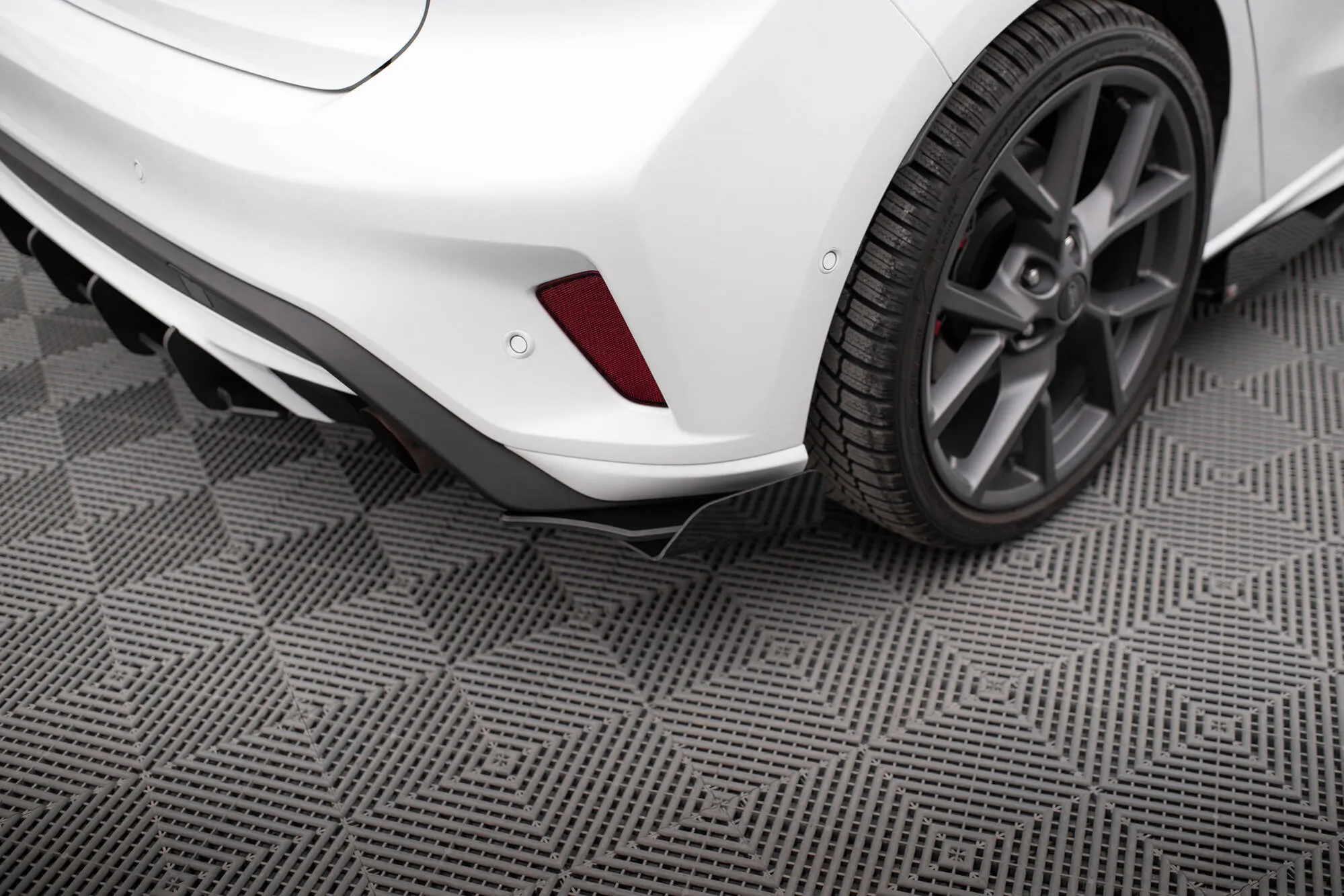 Baksplitter-flopper Ford Focus IV ST 2018 -> | Glossy Black Edition