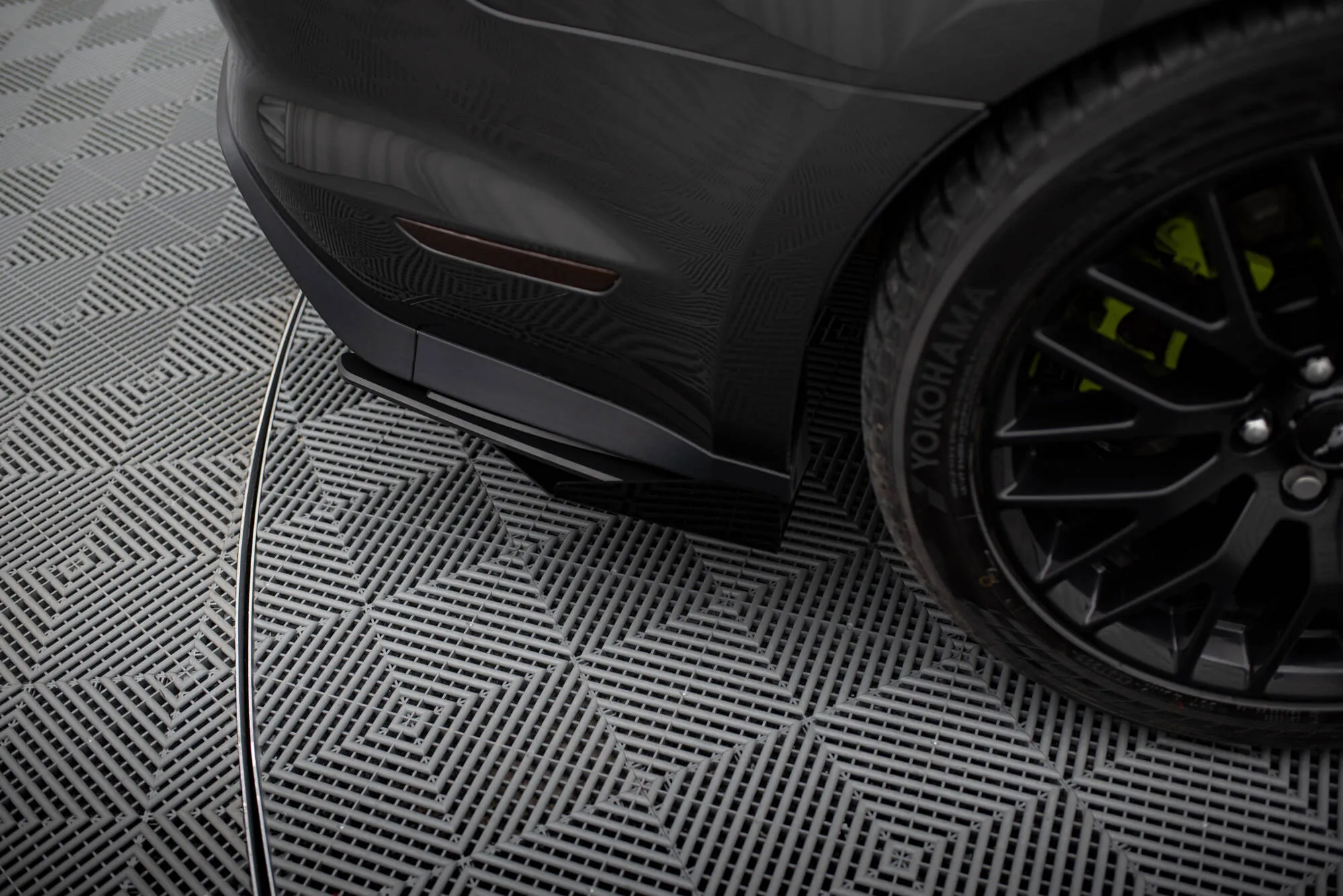 Baksplitter-flopper Ford Mustang GT VI 2014 - 2017 | Glossy Black Edition