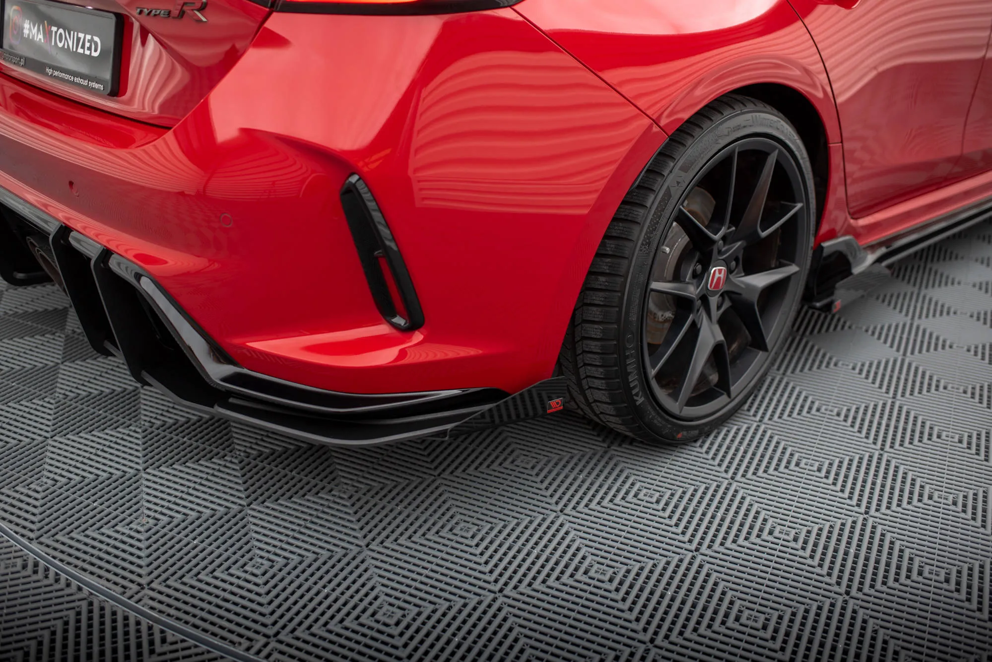 Baksplitter-flopper Honda Civic XI Type-R 2023-> | Glossy Black Edition