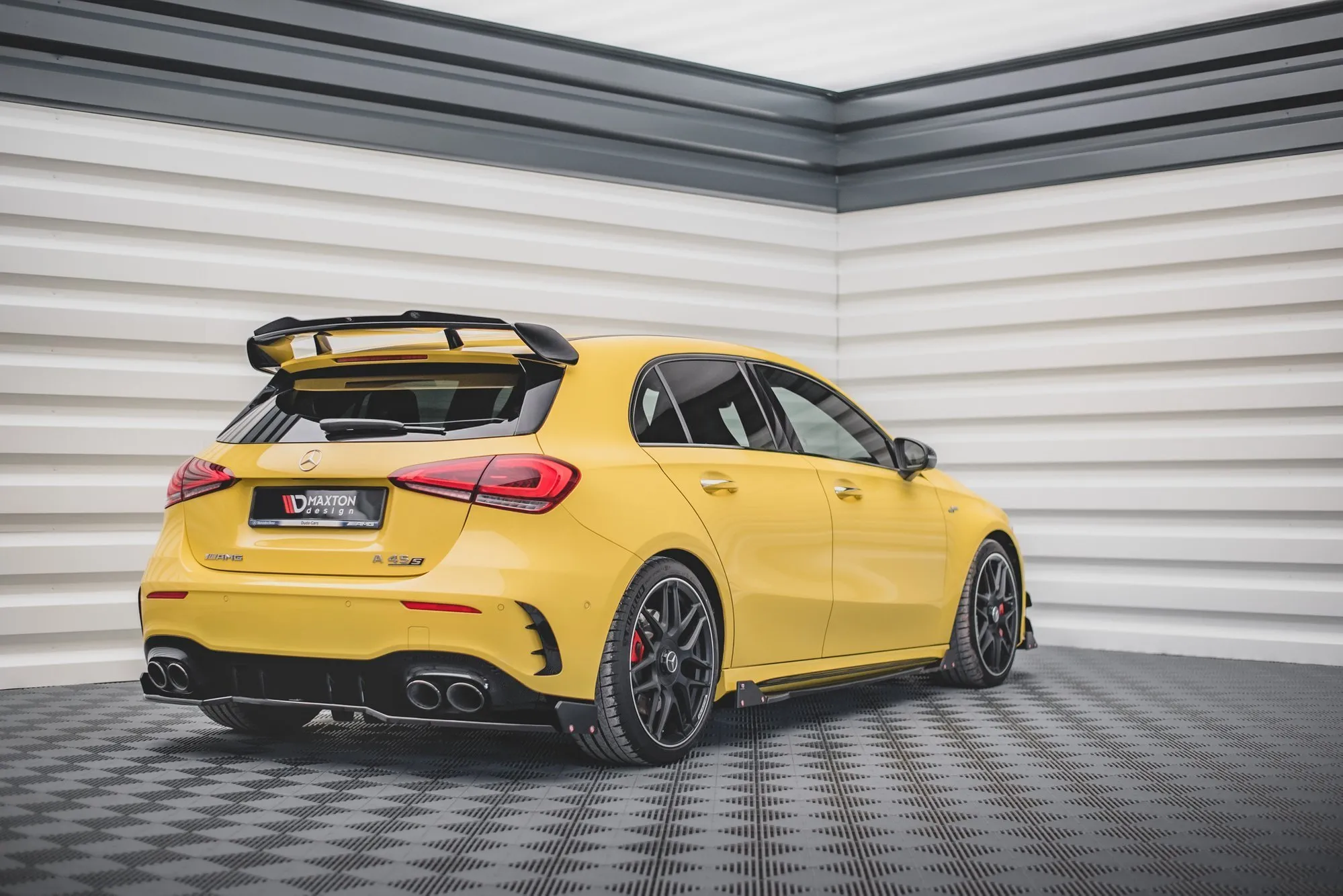 Baksplitter + Flopper Mercedes-AMG A 45 S (W177) 2019-> | Glossy Black Edition