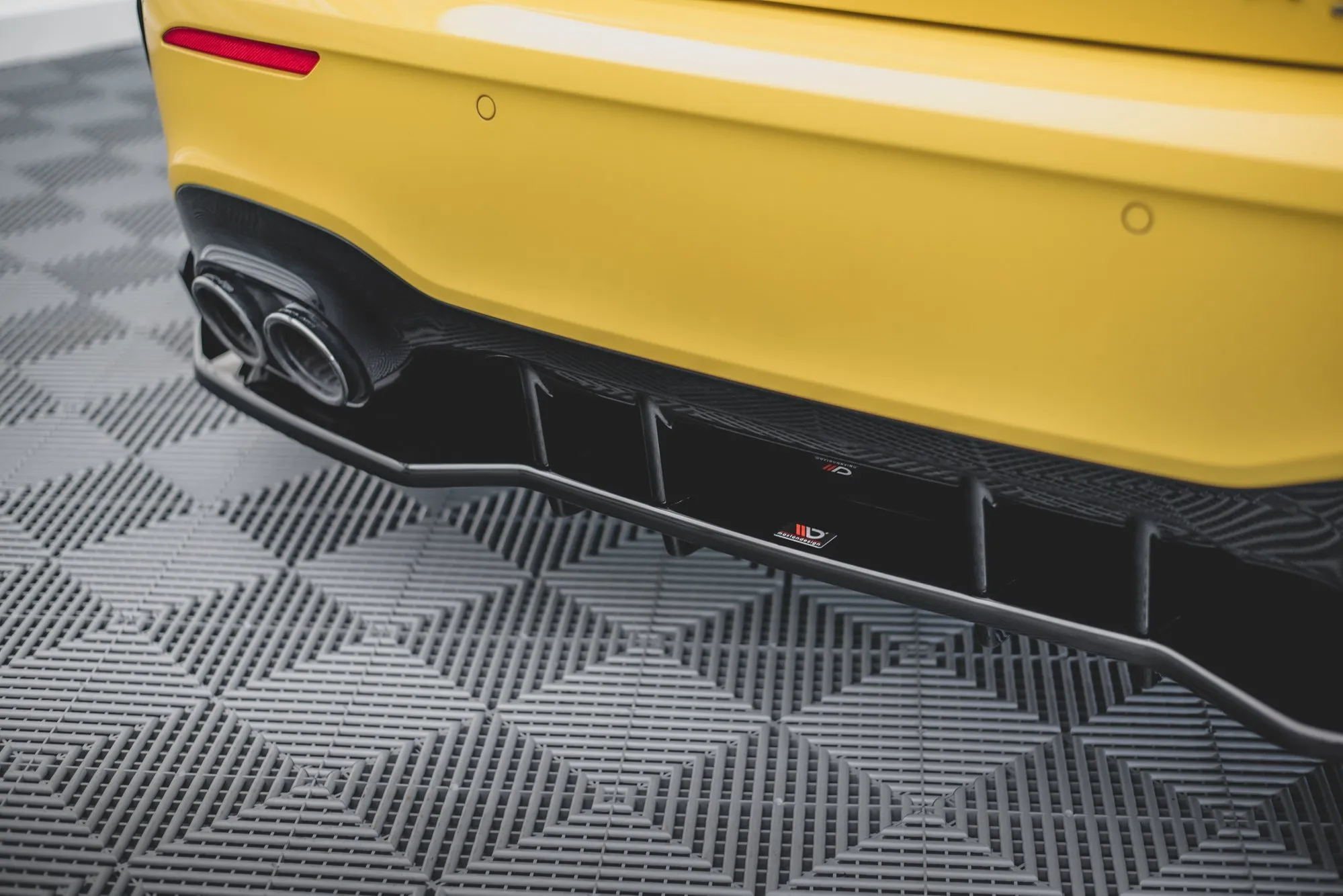 Baksplitter + Flopper Mercedes-AMG A 45 S (W177) 2019-> | Glossy Black Edition – bilde 2