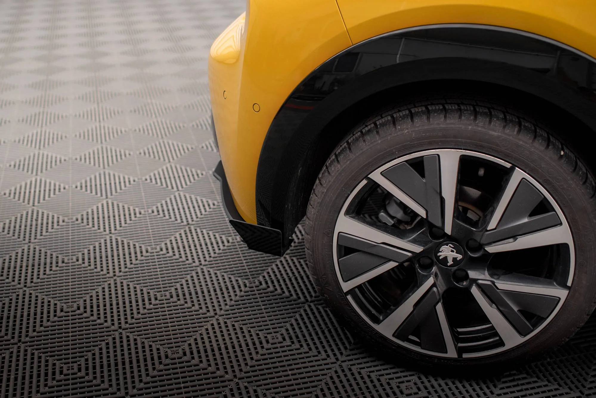 Baksplitter-flopper Peugeot 208 GT II 2019 - 2023 | Glossy Black Edition