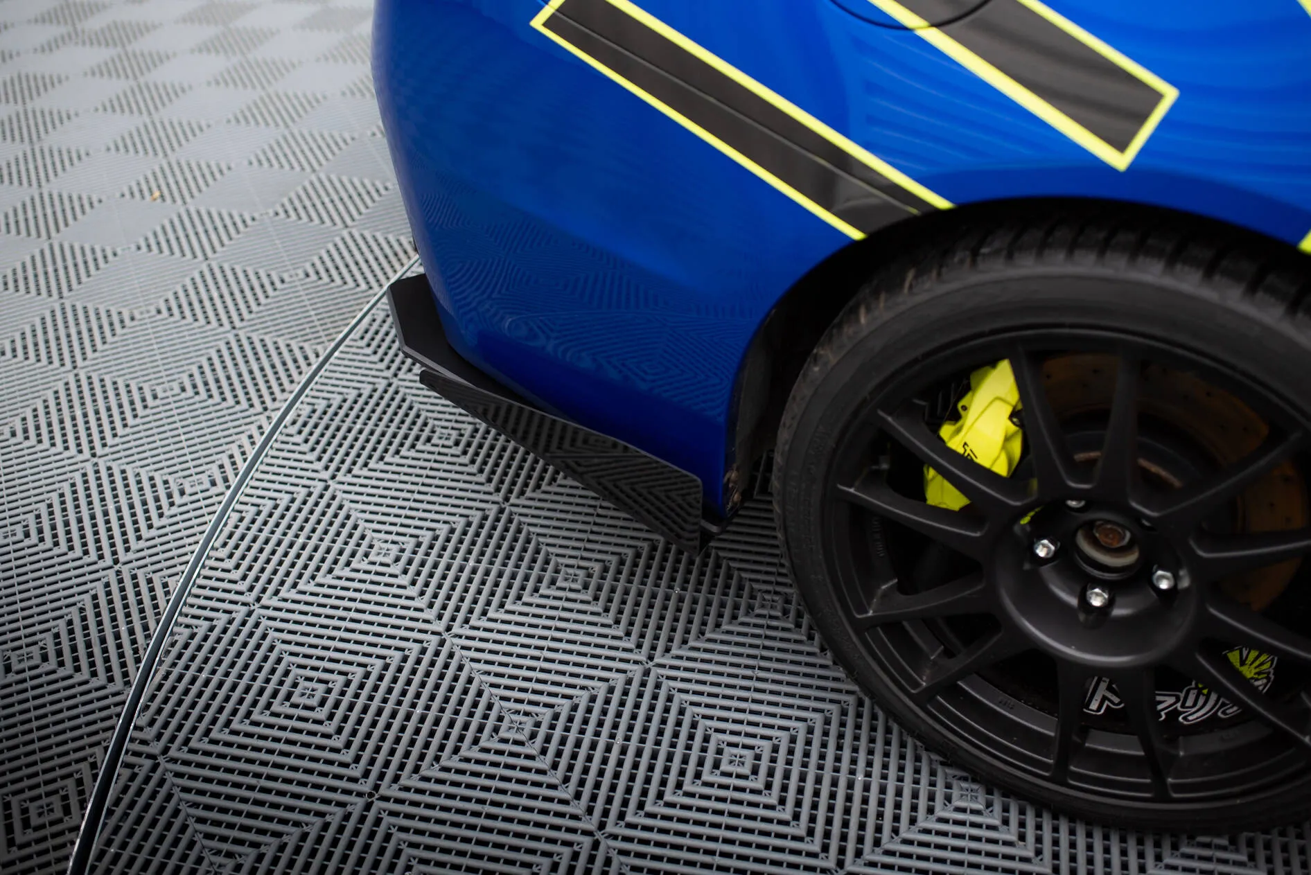Baksplitter-flopper Subaru WRX STI I Facelift 2017 - 2021 | Glossy Black Edition