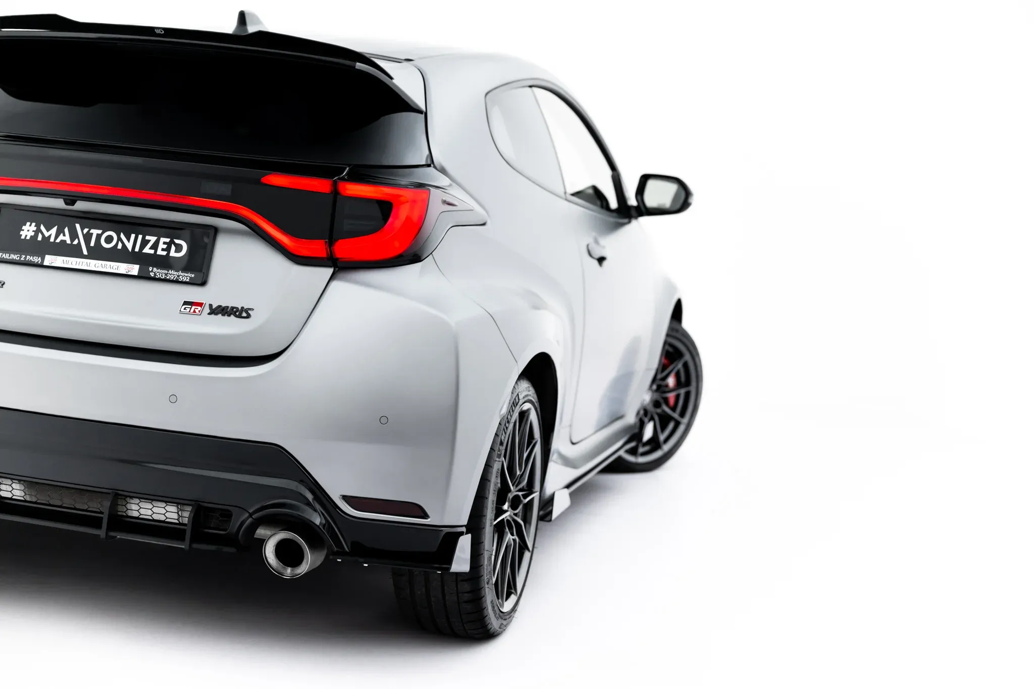 Baksplitter-flopper Toyota GR Yaris IV Facelift 2024 -> | Glossy Black Edition – bilde 5