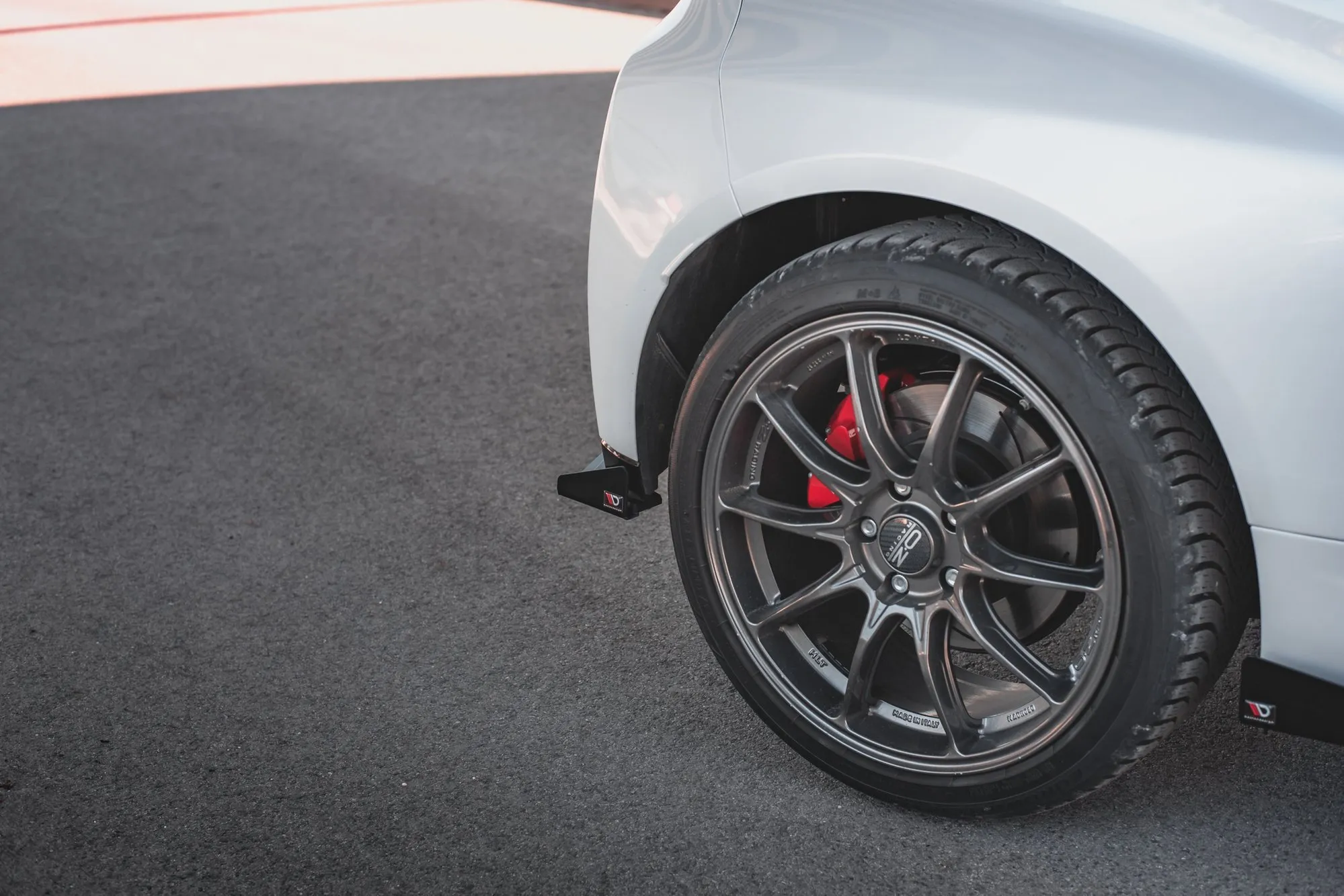Baksplitter-flopper Toyota Yaris GR IV 2020-> | Glossy Black Edition – bilde 2