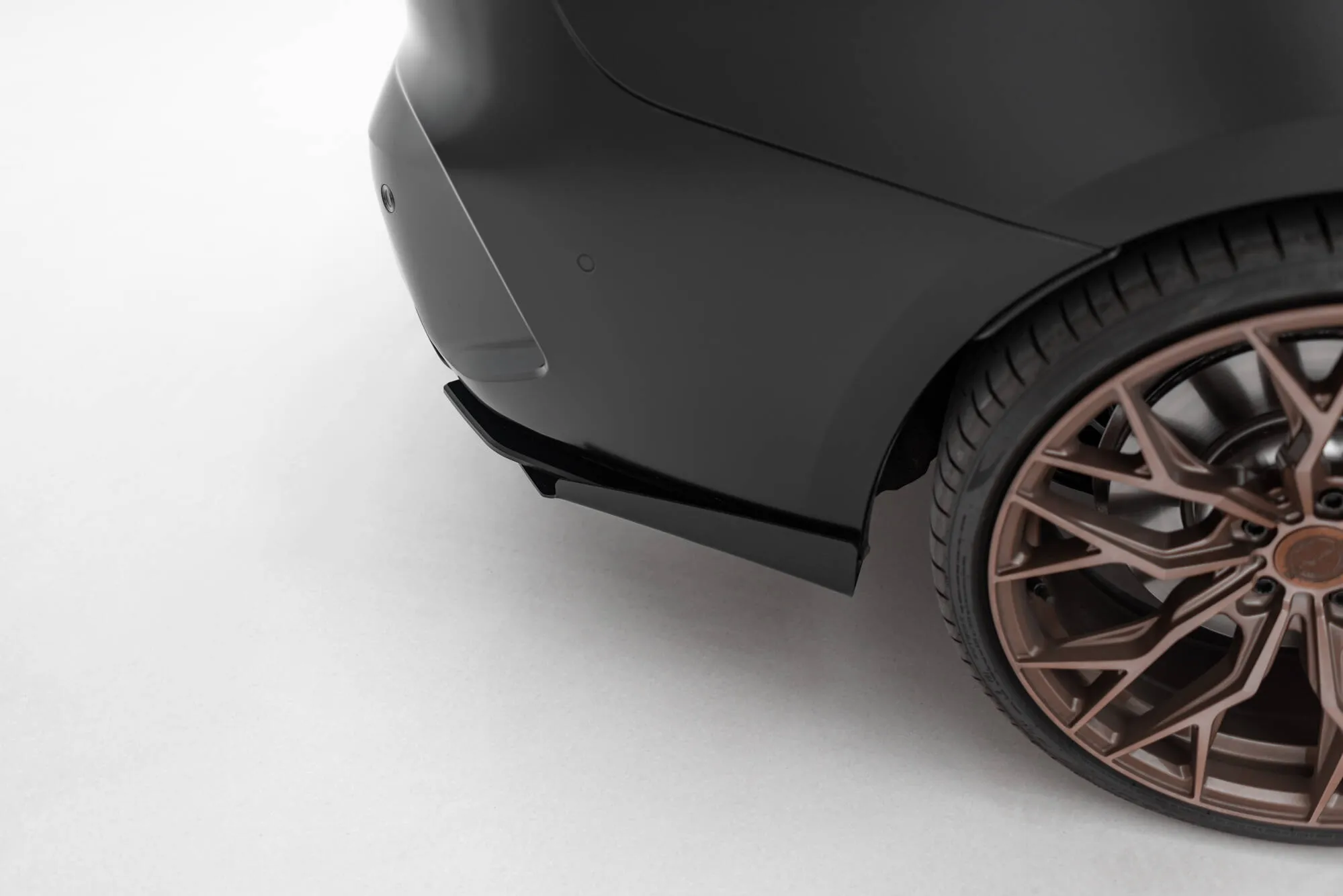 Baksplitter-flopper V.2 BMW 4 (M-Pack/M440i) (G22/G23) 2020 -> | Glossy Black Edition