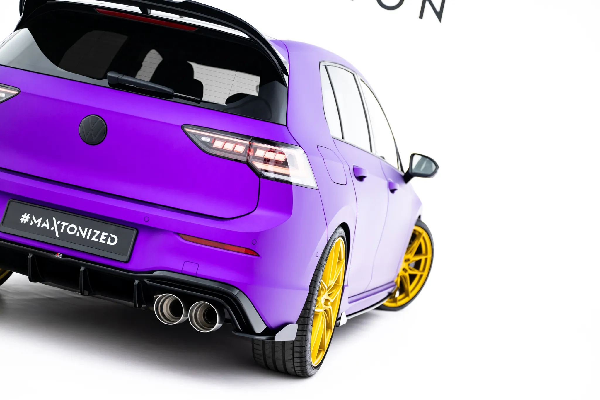 Baksplitter-flopper V.2 VW Golf VIII R 2020-> | Glossy Black Edition – bilde 2