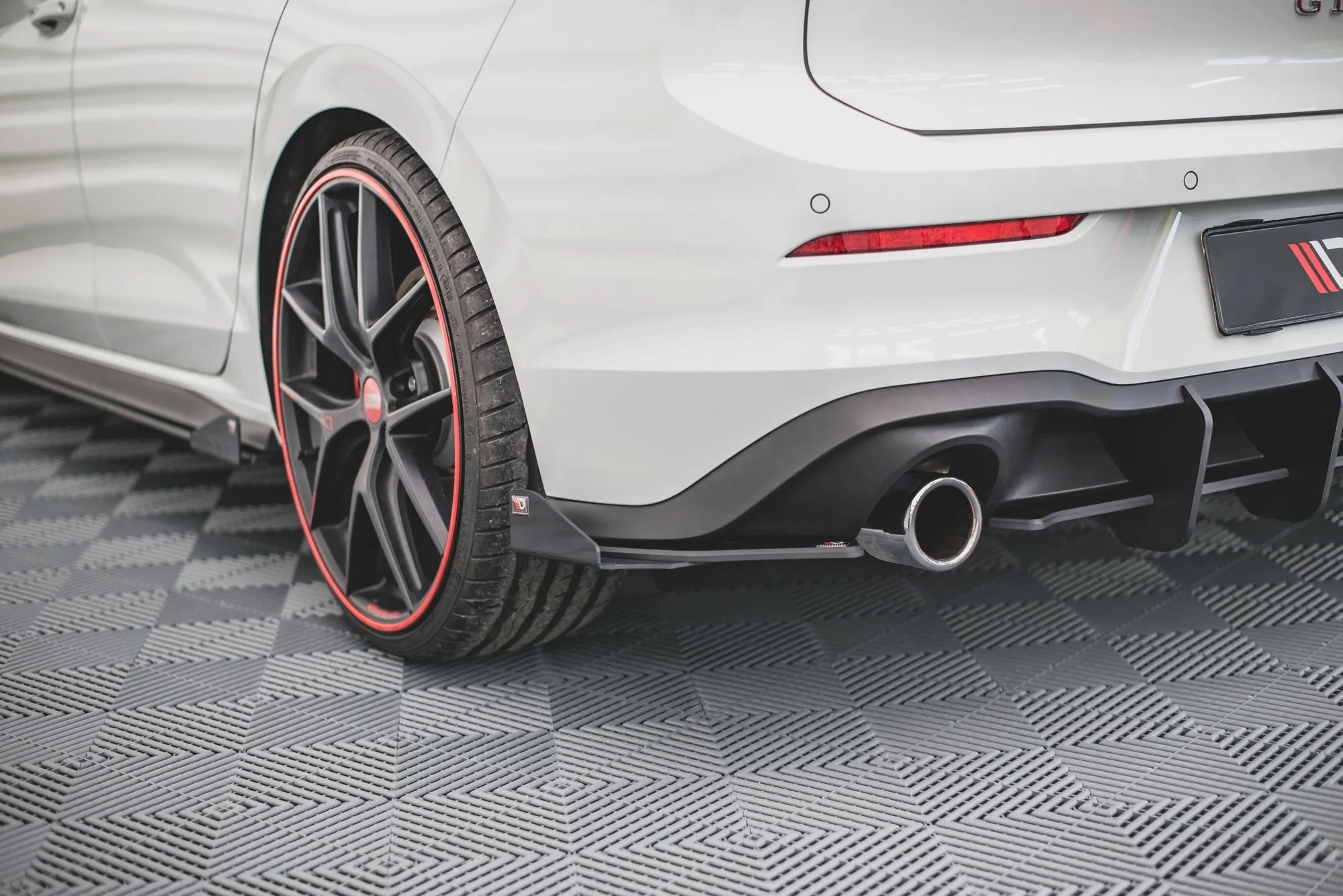 Baksplitter-flopper Volkswagen Golf (GTI/GTD/R-Line/GTE) VIII Facelift 2020 - 2024 | Glossy Black Edition – bilde 7