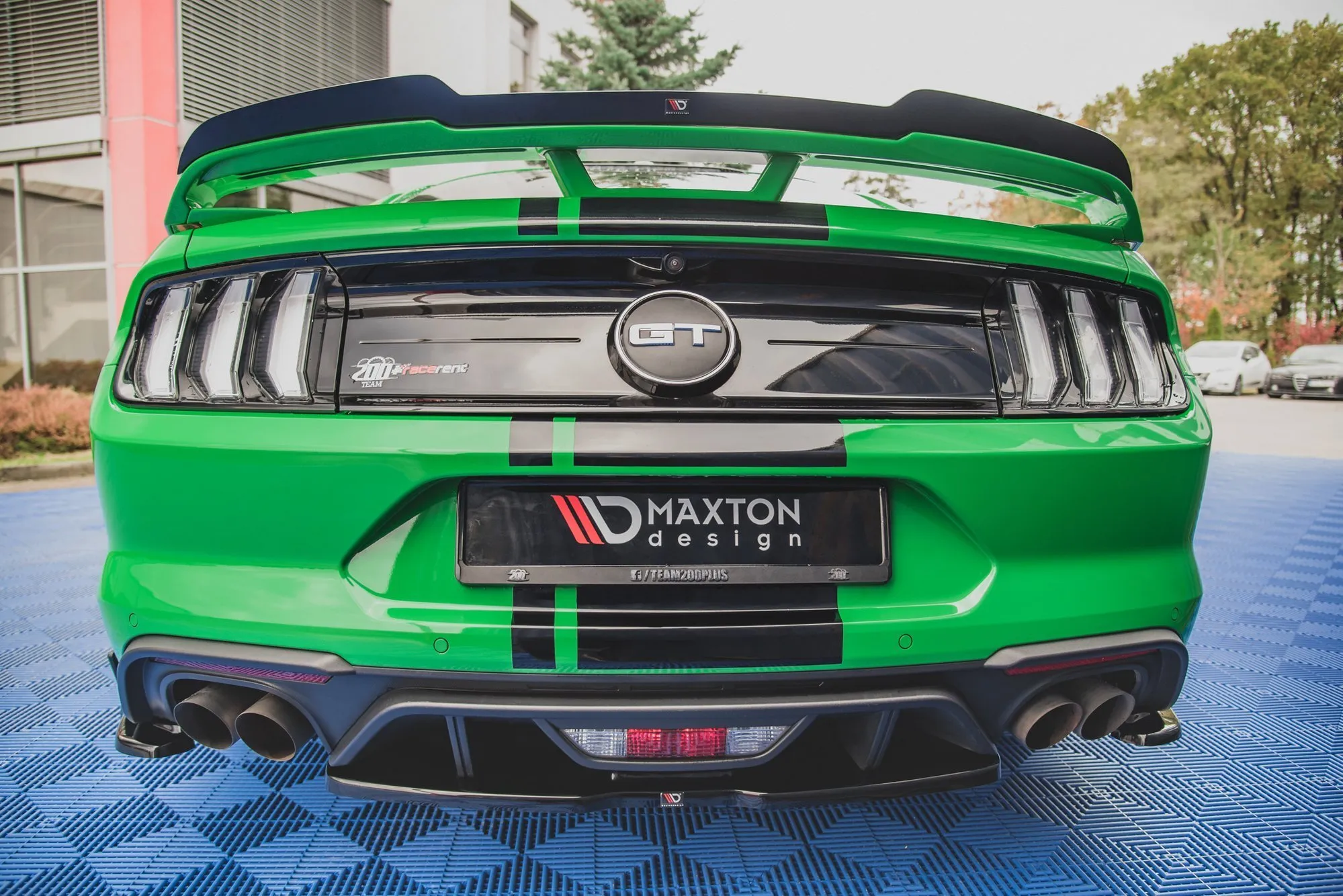 Baksplitter Ford Mustang GT mk6 2017-> facelift | Glossy Black Edition