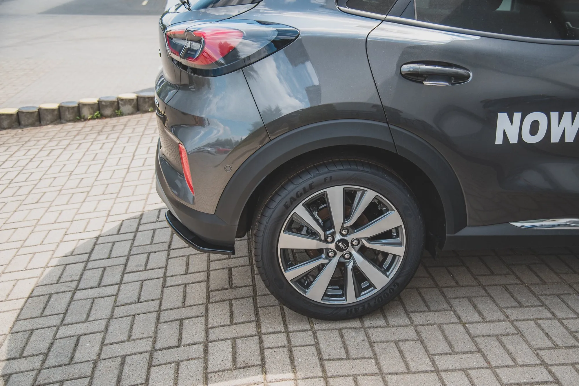 Baksplitter Ford Puma II 2019-> | Glossy Black Edition – bilde 5
