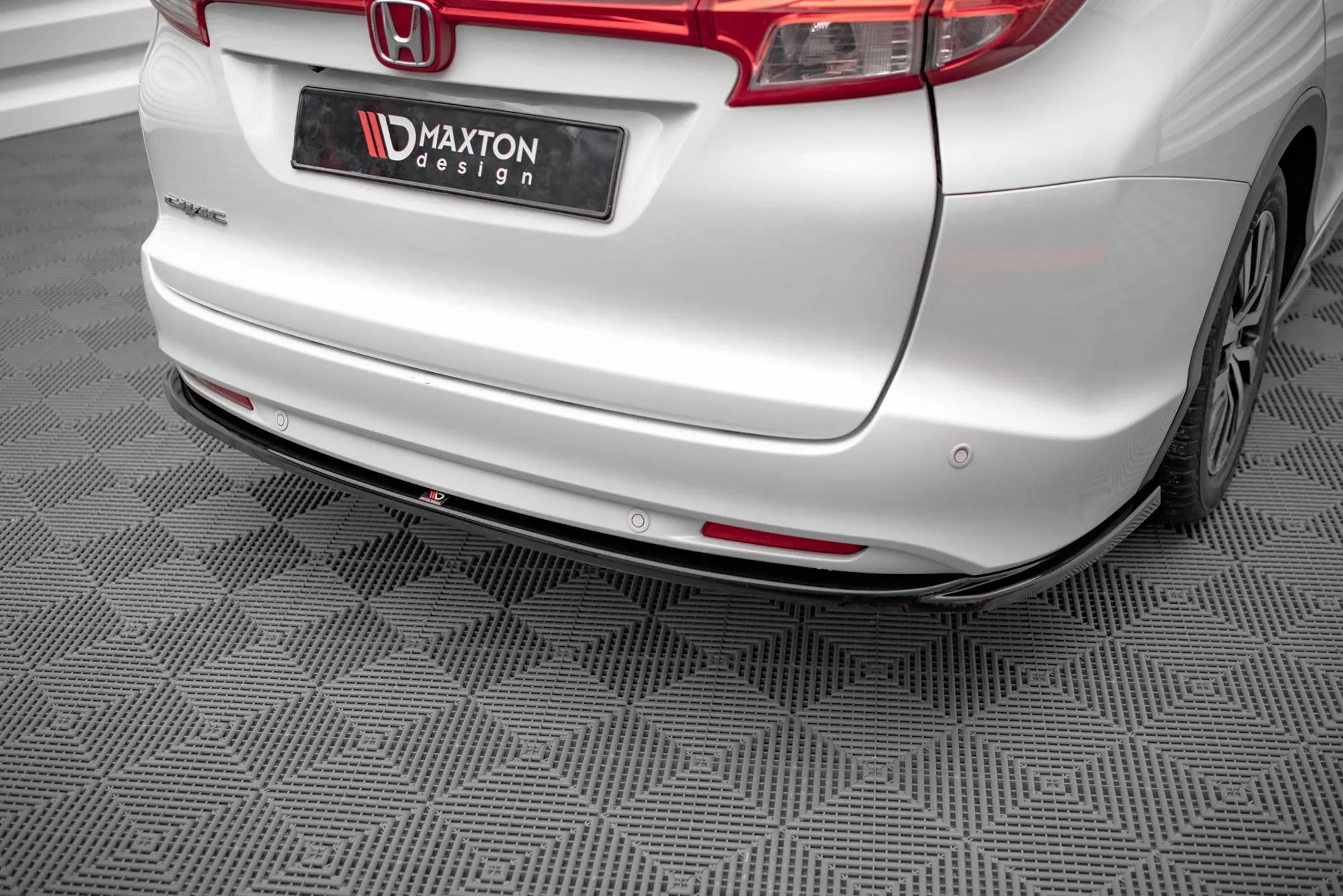 Baksplitter Honda Civic Tourer Mk9 2011 - 2014 | Glossy Black Edition – bilde 4