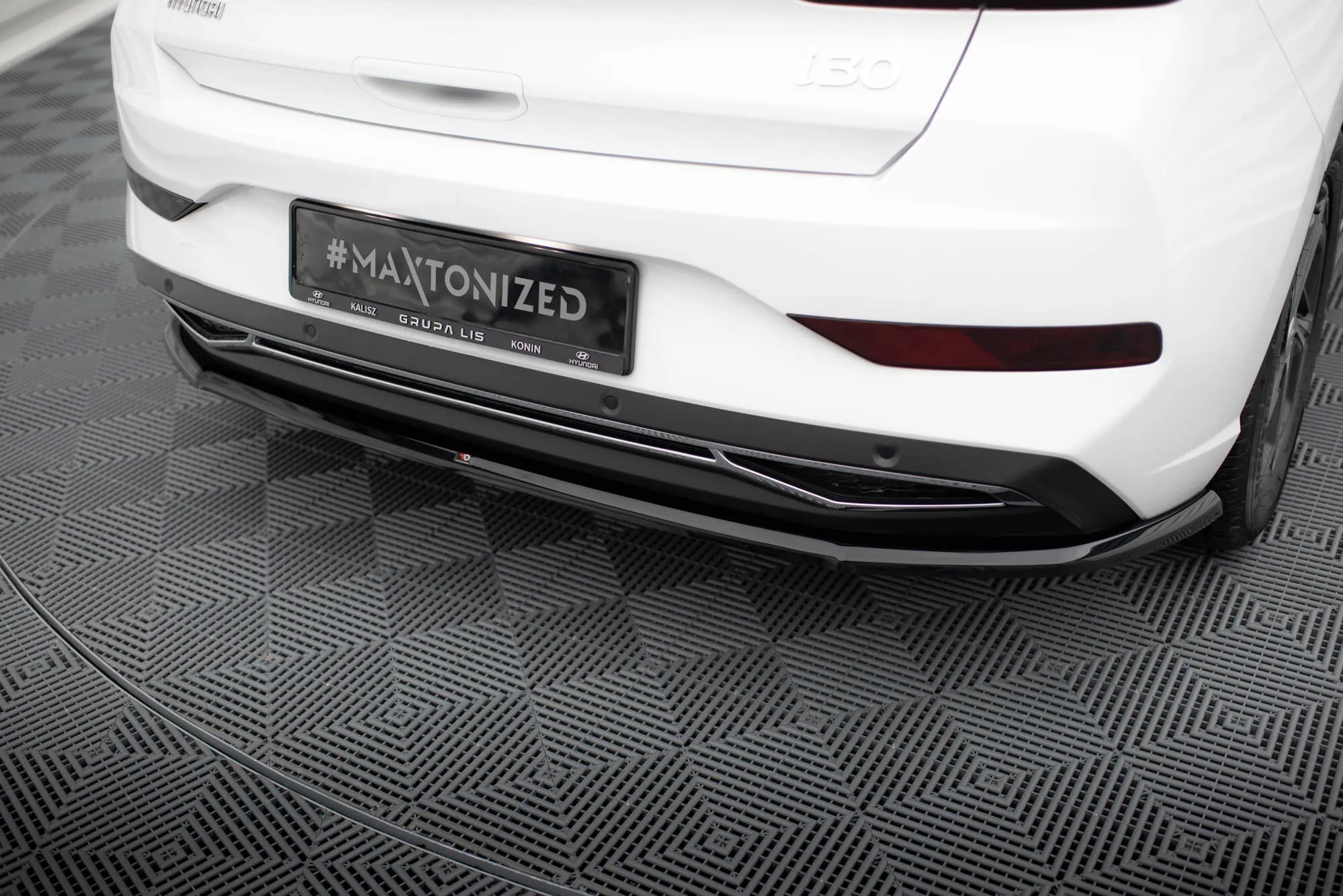 Baksplitter Hyundai I30 III Facelift 2020 -> | Glossy Black Edition