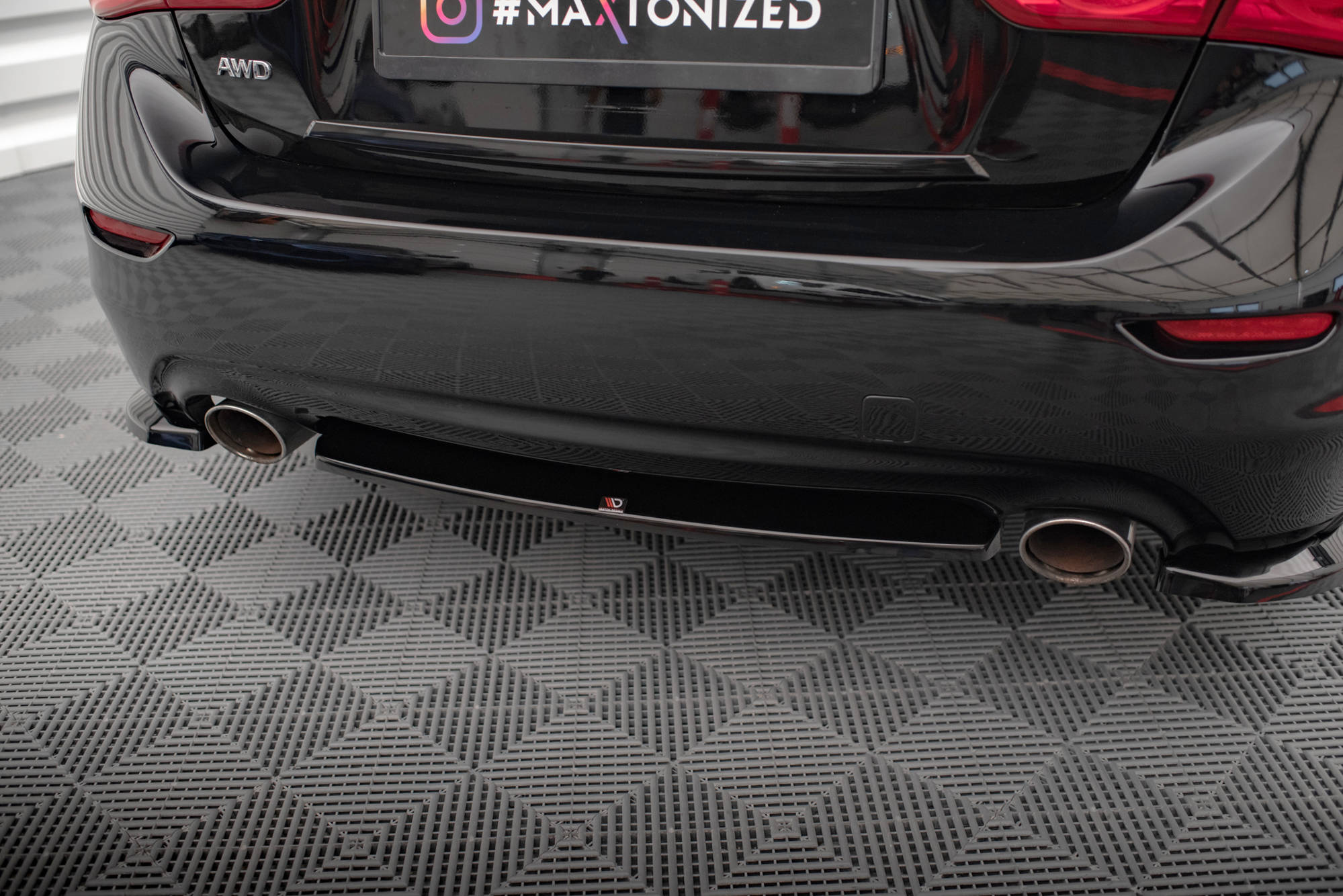 Baksplitter Infiniti Q50 S 2013 - 2016 | Glossy Black Edition