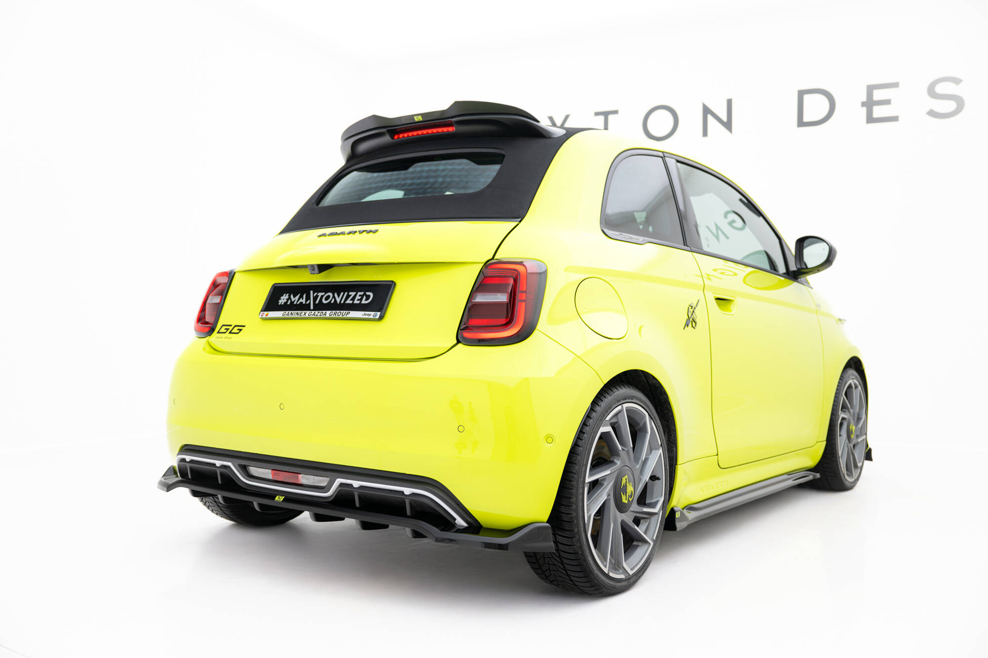 Baksplitter med diffuser Abarth 500e 2023 ->  | Glossy Black Edition