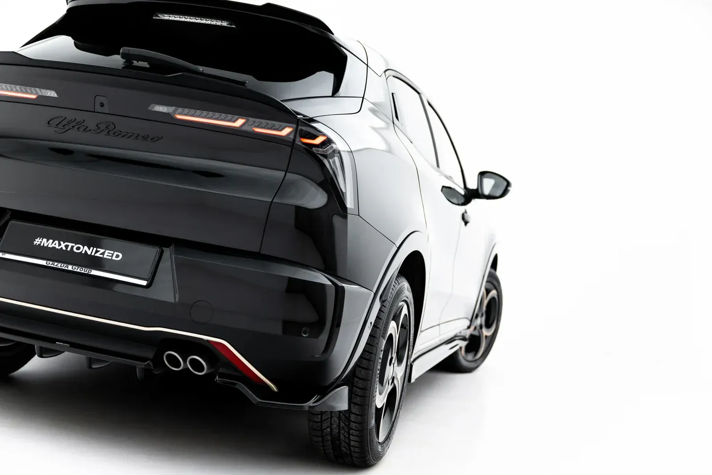 Baksplitter med diffuser Alfa Romeo Junior I 2024 -> | Glossy Black Edition – bilde 2