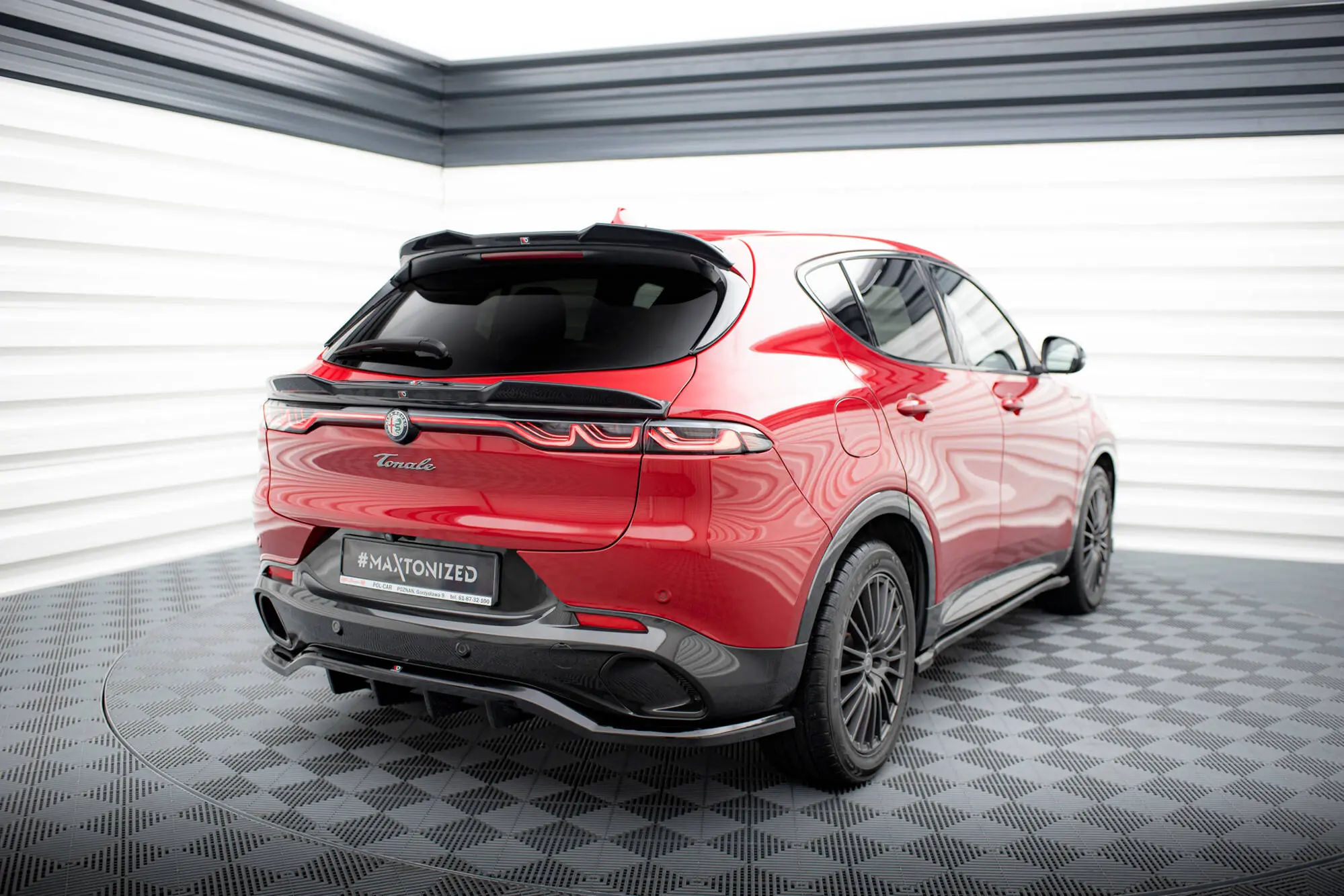 Baksplitter med diffuser Alfa Romeo Tonale 2022 - > | Glossy Black Edition – bilde 3