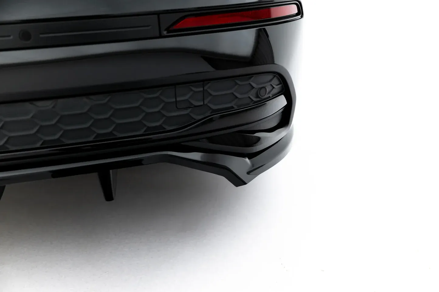 Baksplitter med diffuser Audi A3 Sedan 8Y Facelift 2024 -> | Glossy Black Edition – bilde 5