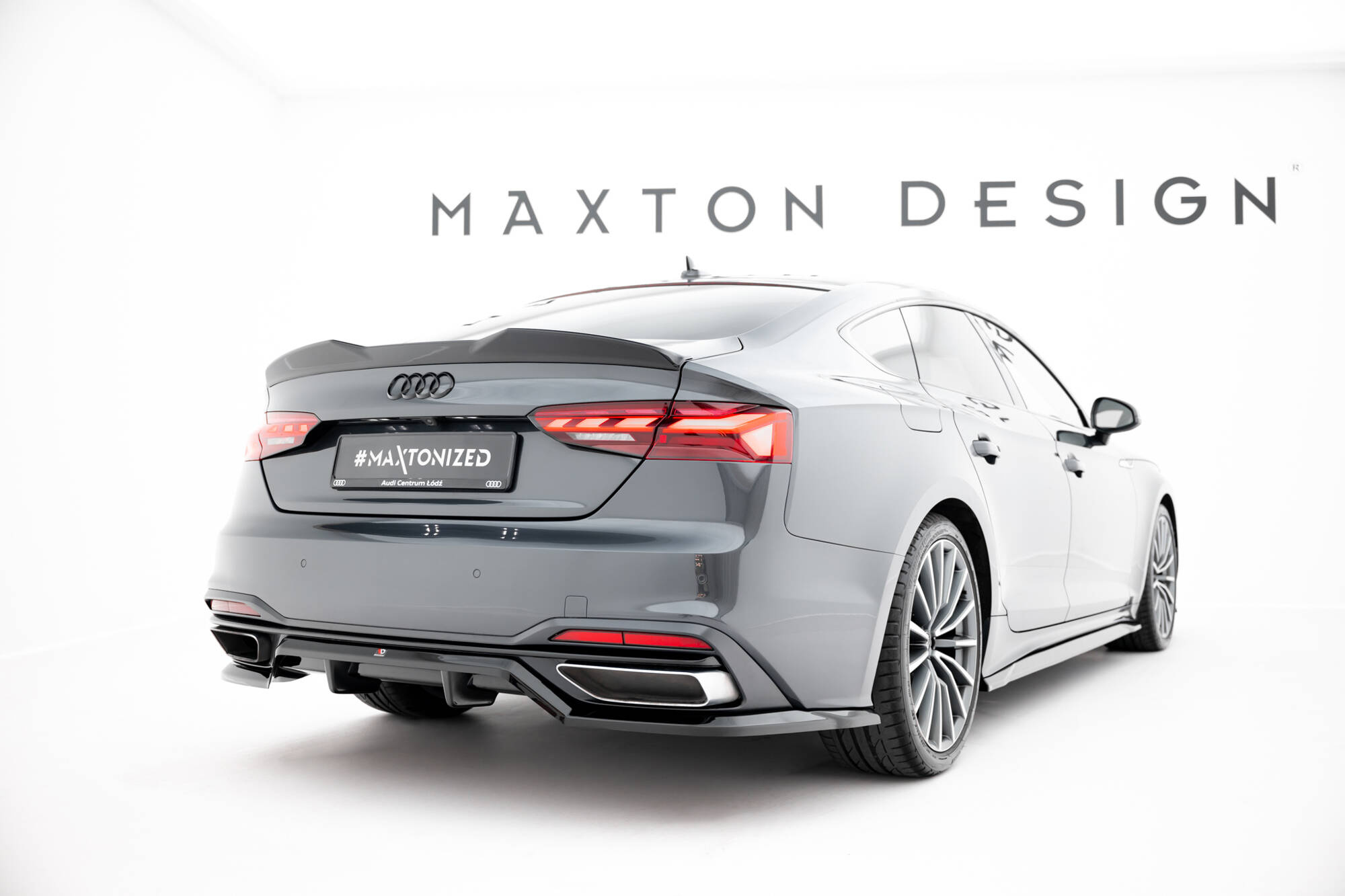 Baksplitter med diffuser Audi A5 (F5) Facelift 2019 - 2024 | Glossy Black Edition