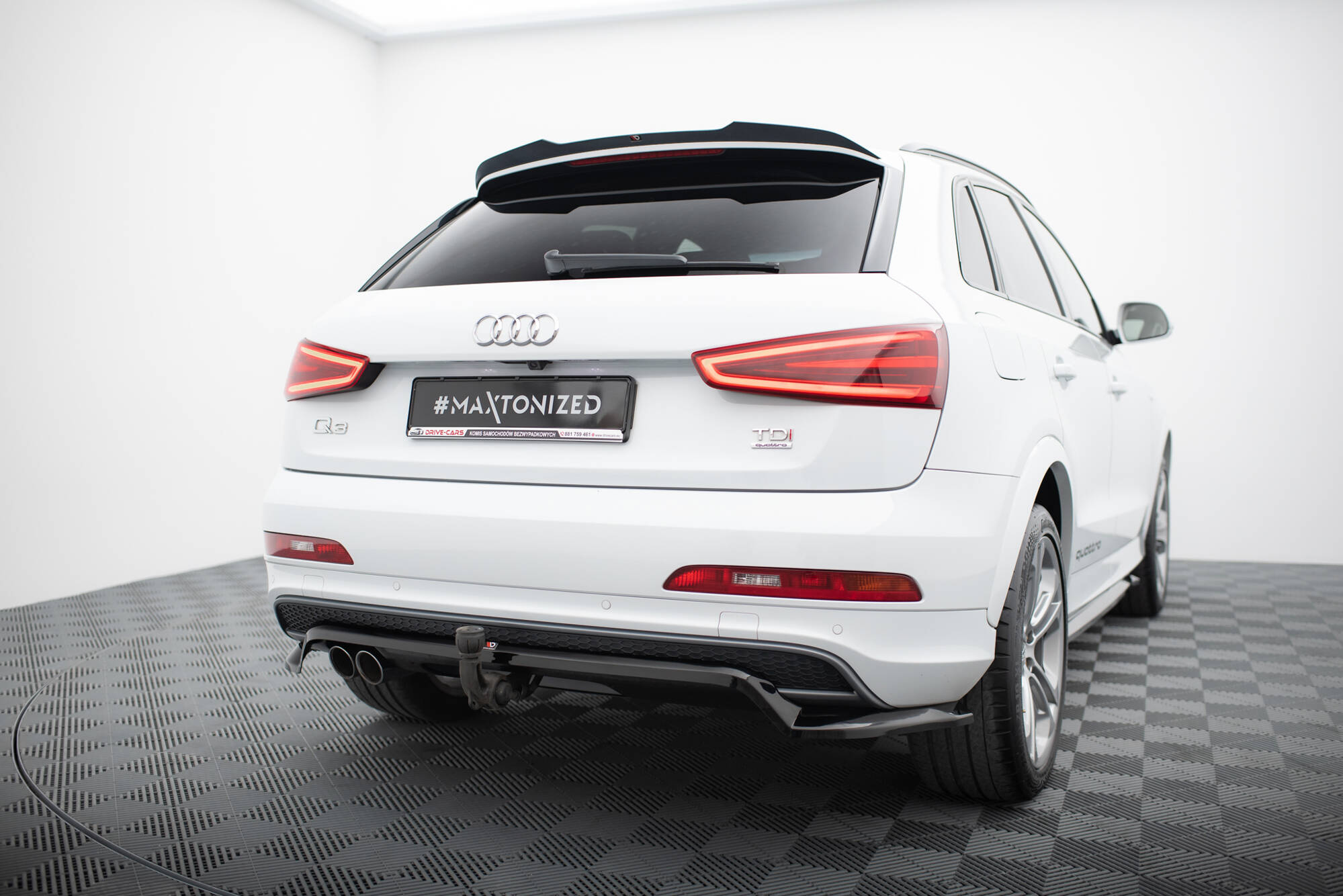 Baksplitter med diffuser Audi Q3 S-line (8U) 2011 - 2014 | Glossy Black Edition – bilde 5