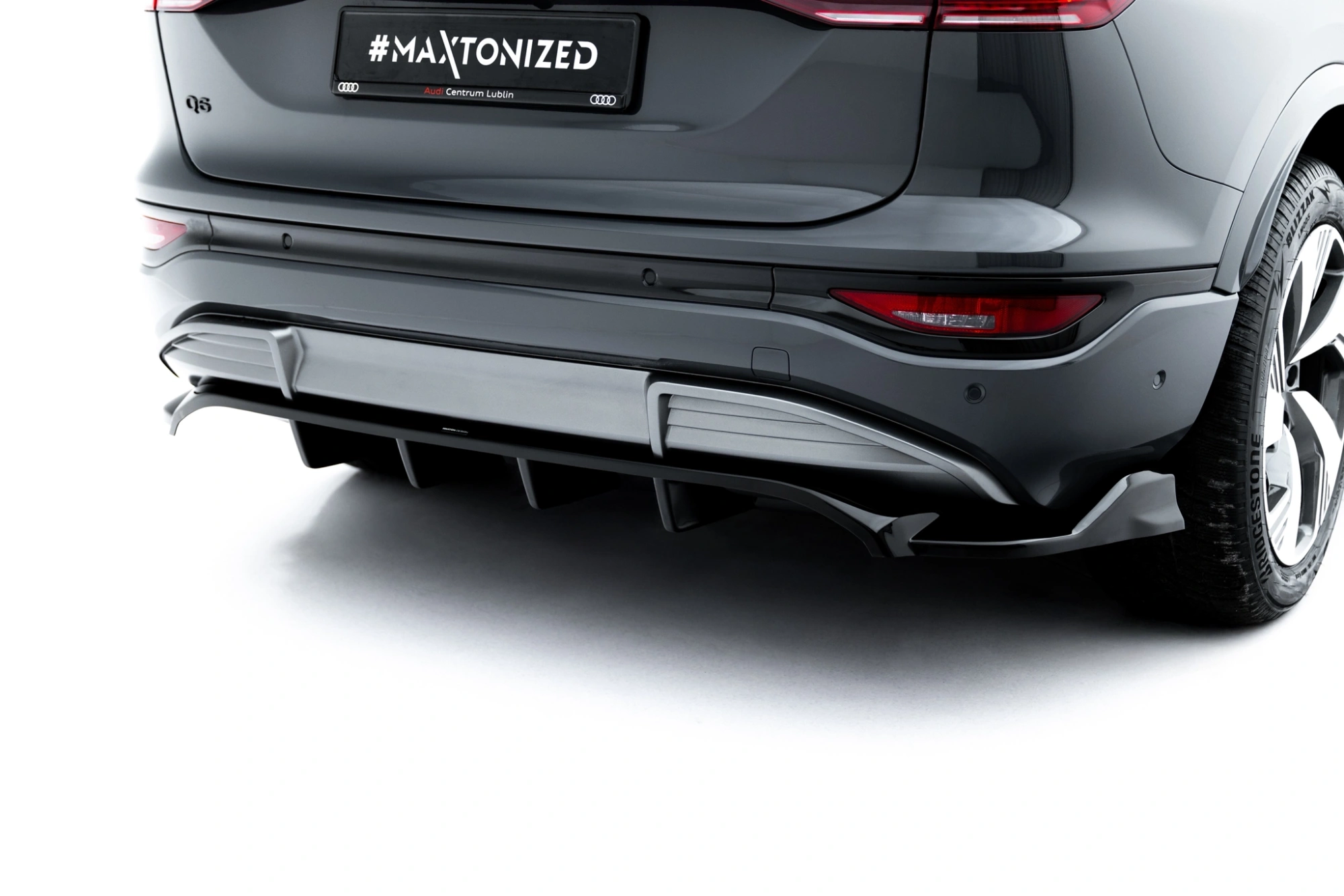 Baksplitter med diffuser Audi (Q6/SQ6) e-tron I 2023 ->  | Glossy Black Edition – bilde 4