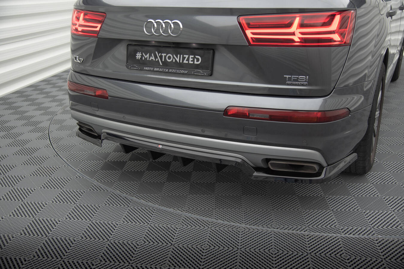Baksplitter med diffuser Audi Q7 4M 2015 - 2019 | Glossy Black Edition – bilde 3