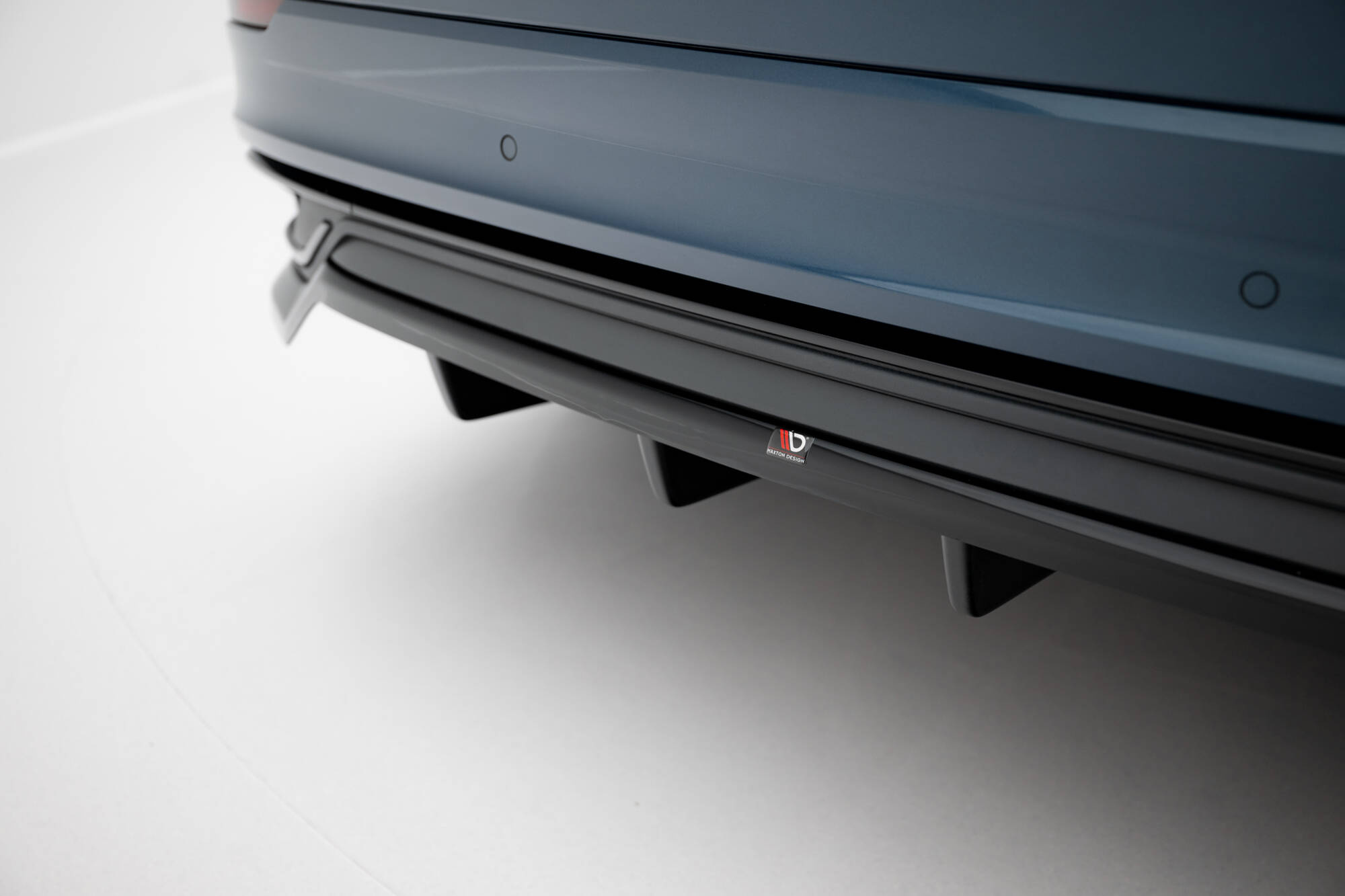Baksplitter med diffuser Audi Q8 I 2018 - 2023  | Glossy Black Edition – bilde 3