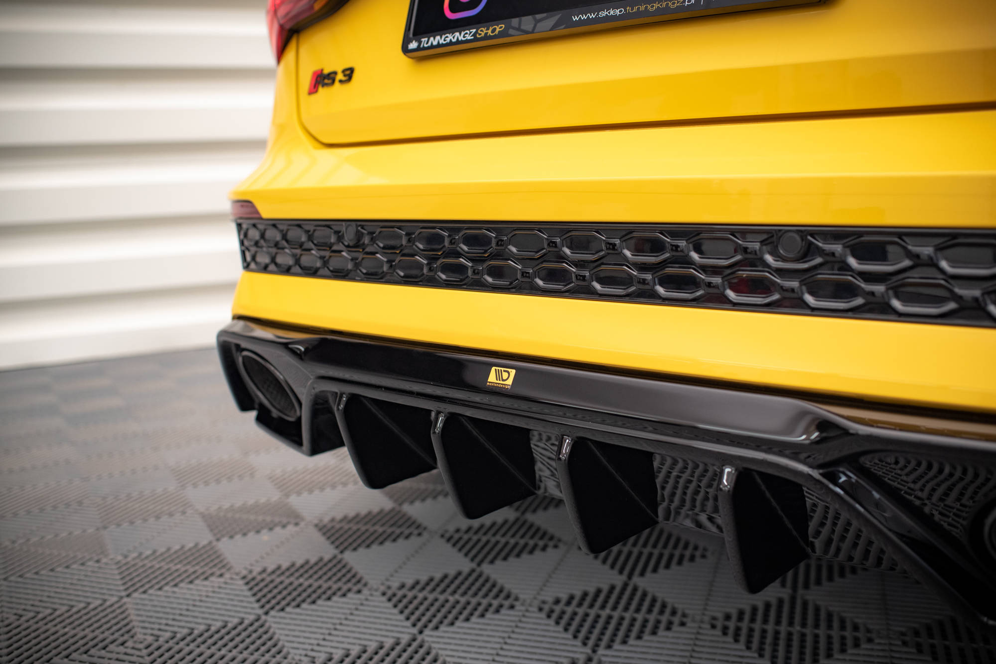 Baksplitter med diffuser Audi RS3 (8Y) 2020 - > | Glossy Black Edition – bilde 7