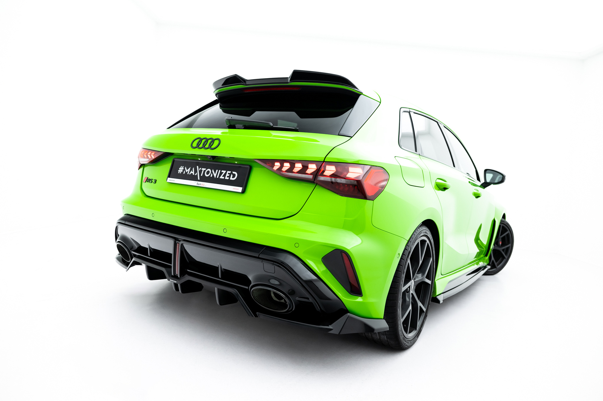 Baksplitter med diffuser Audi RS3 8Y Facelift 2024 ->  | Glossy Black Edition V1