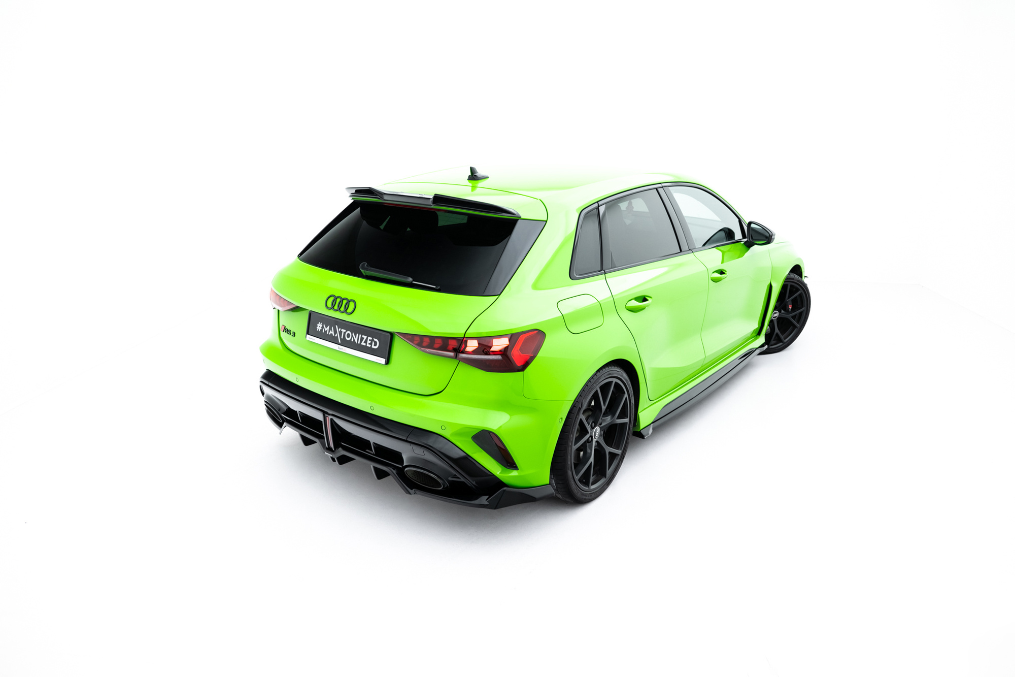 Baksplitter med diffuser Audi RS3 8Y Facelift 2024 ->  | Glossy Black Edition V1 – bilde 4