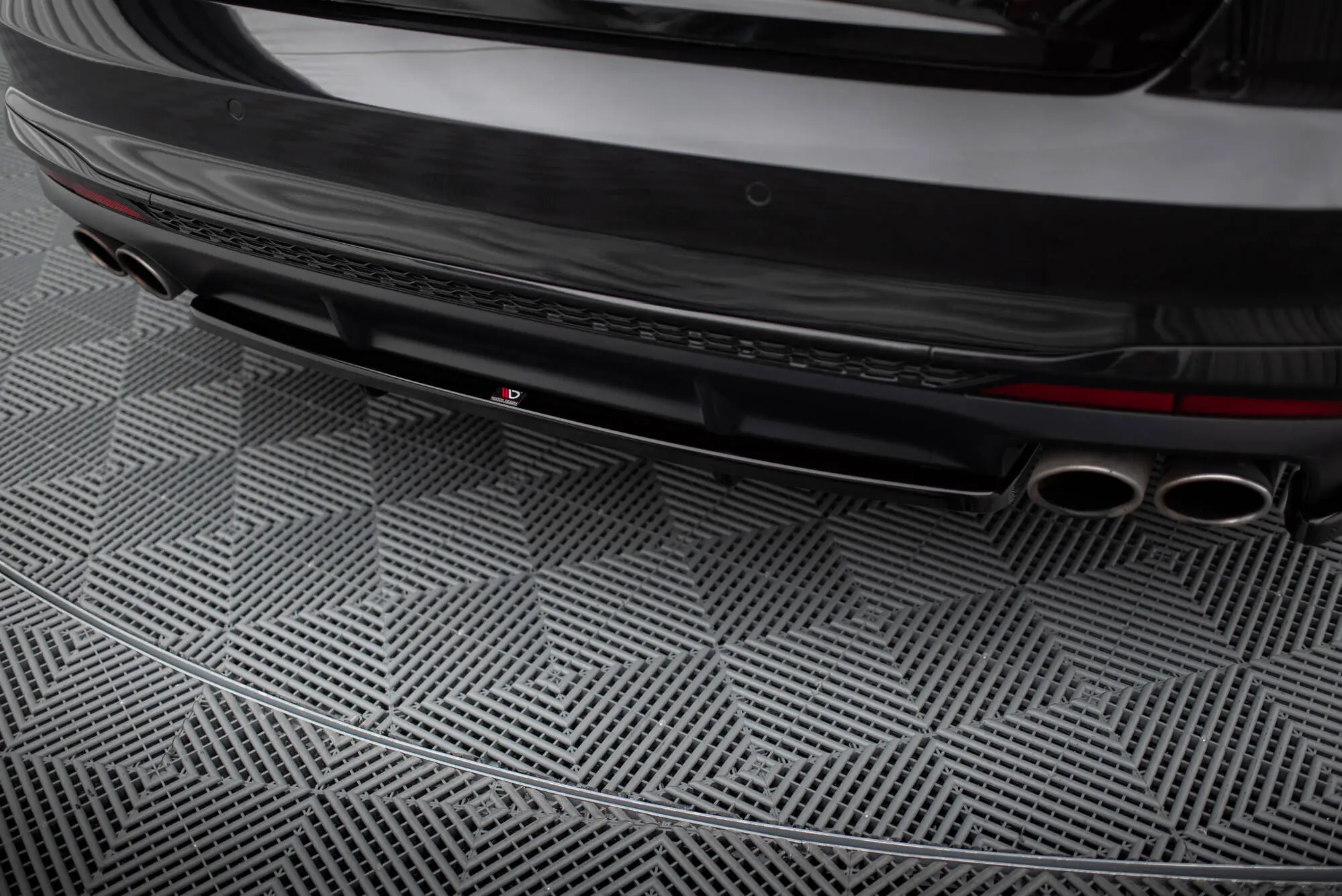 Baksplitter med diffuser Audi S4 (B9) facelift 2019 - > | Glossy Black Edition