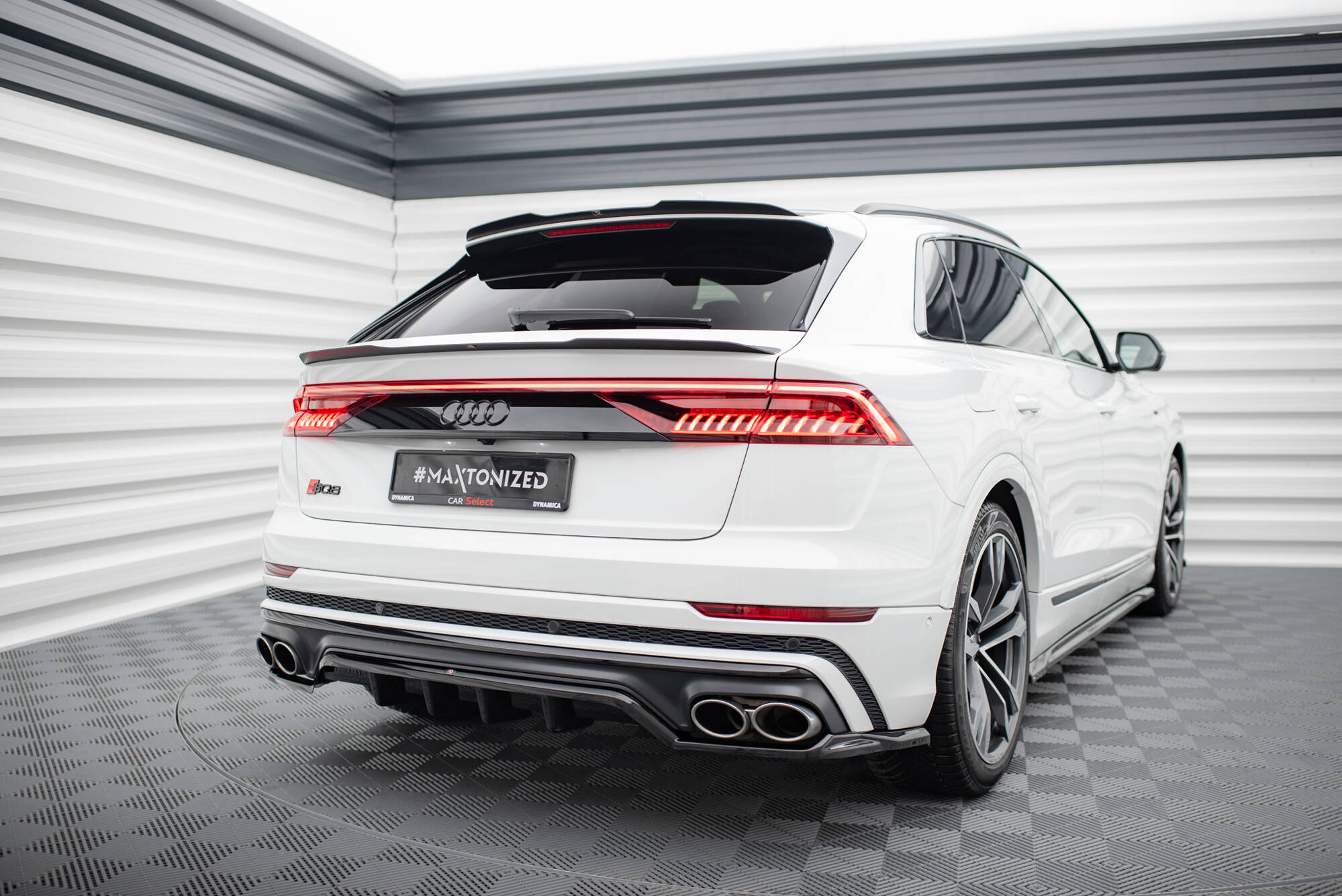 Baksplitter med diffuser Audi SQ8 I 2019 - 2023 | Glossy Black Edition – bilde 8
