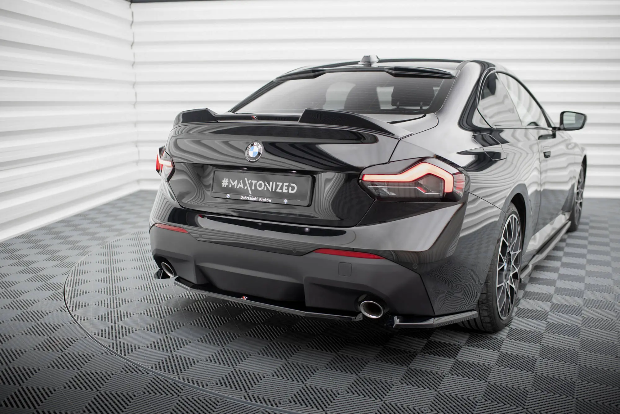 Baksplitter med diffuser BMW 2 Coupe (G42) 2021 - > | Glossy Black Edition – bilde 4