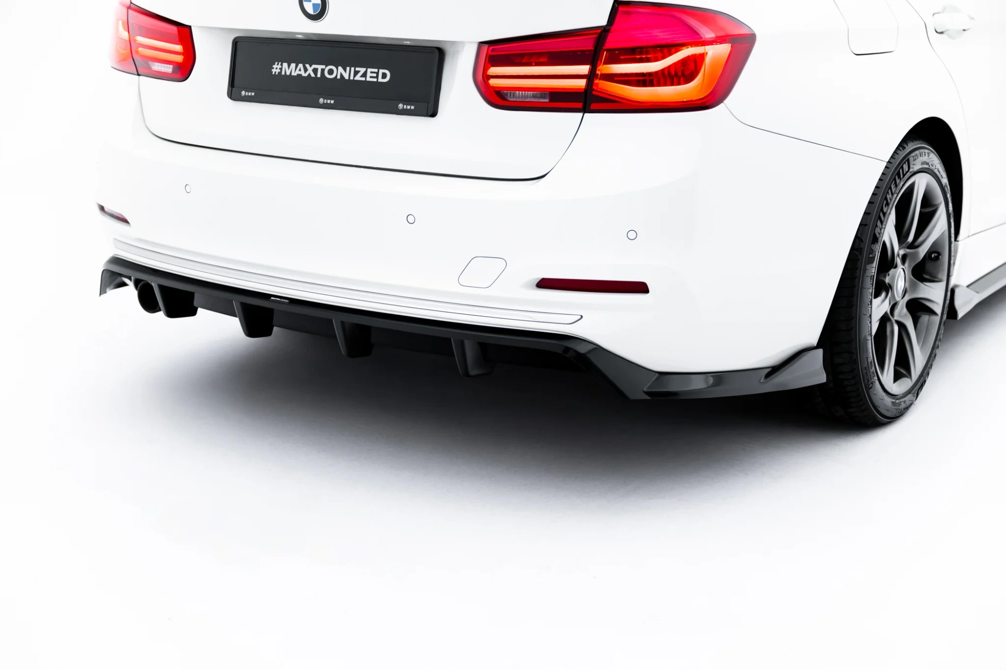 Baksplitter med diffuser BMW 3 (F30/F31) 2011 - 2015  | Glossy Black Edition – bilde 2