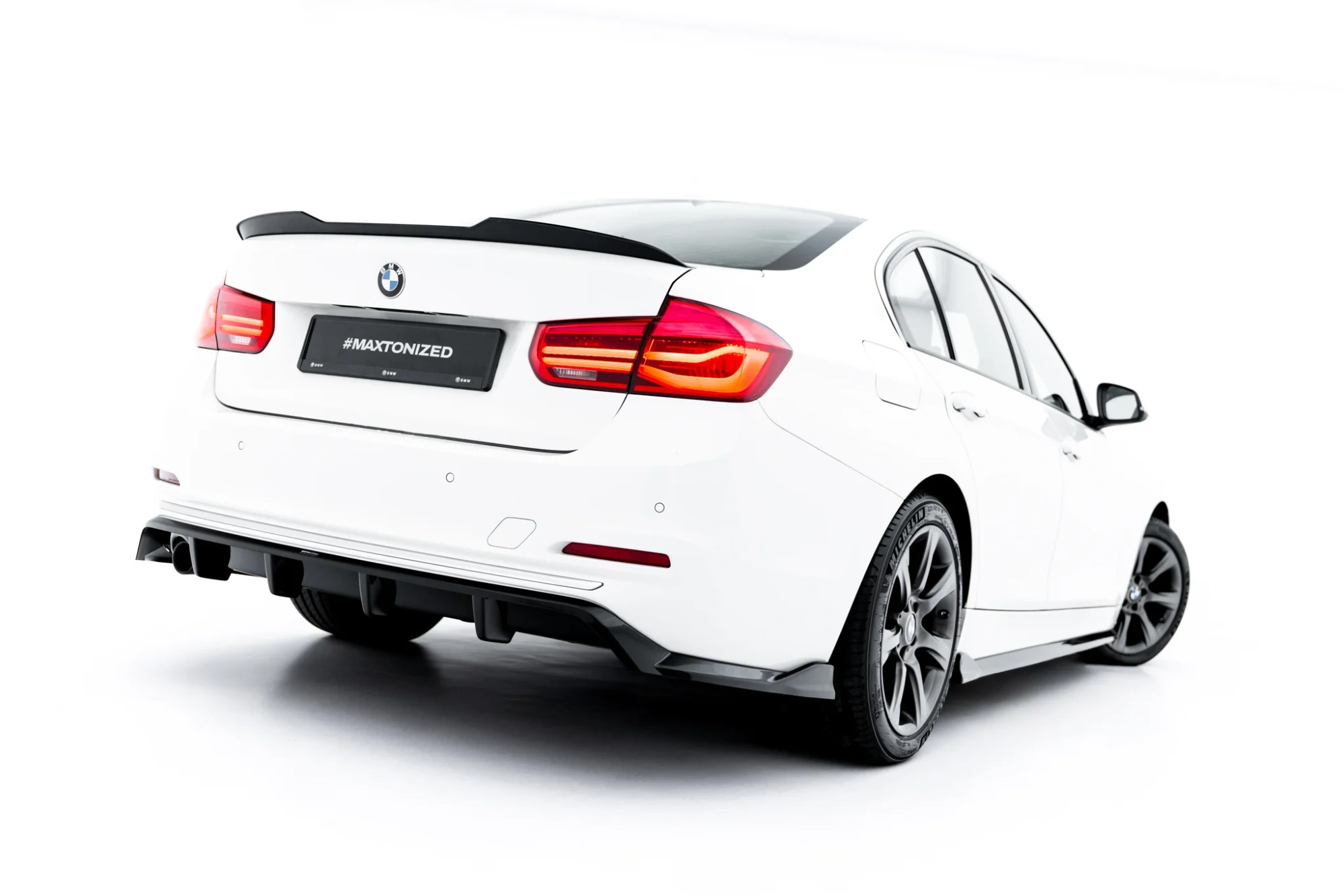 Baksplitter med diffuser BMW 3 (F30/F31) 2011 - 2015  | Glossy Black Edition – bilde 3