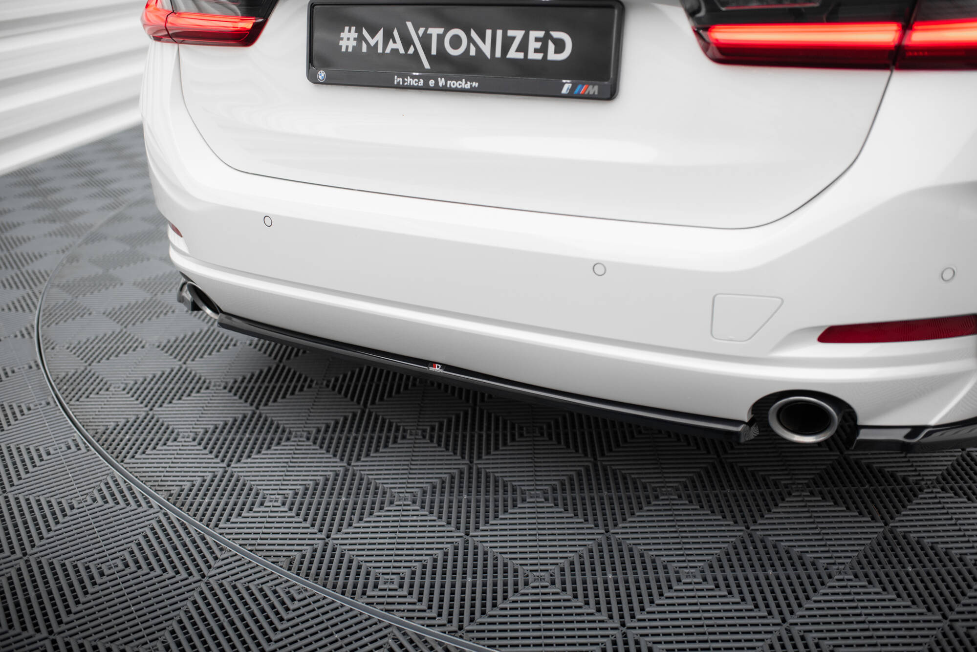 Baksplitter med diffuser BMW 3 (G20/G21) Facelift 2022 ->  | Glossy Black Edition – bilde 2