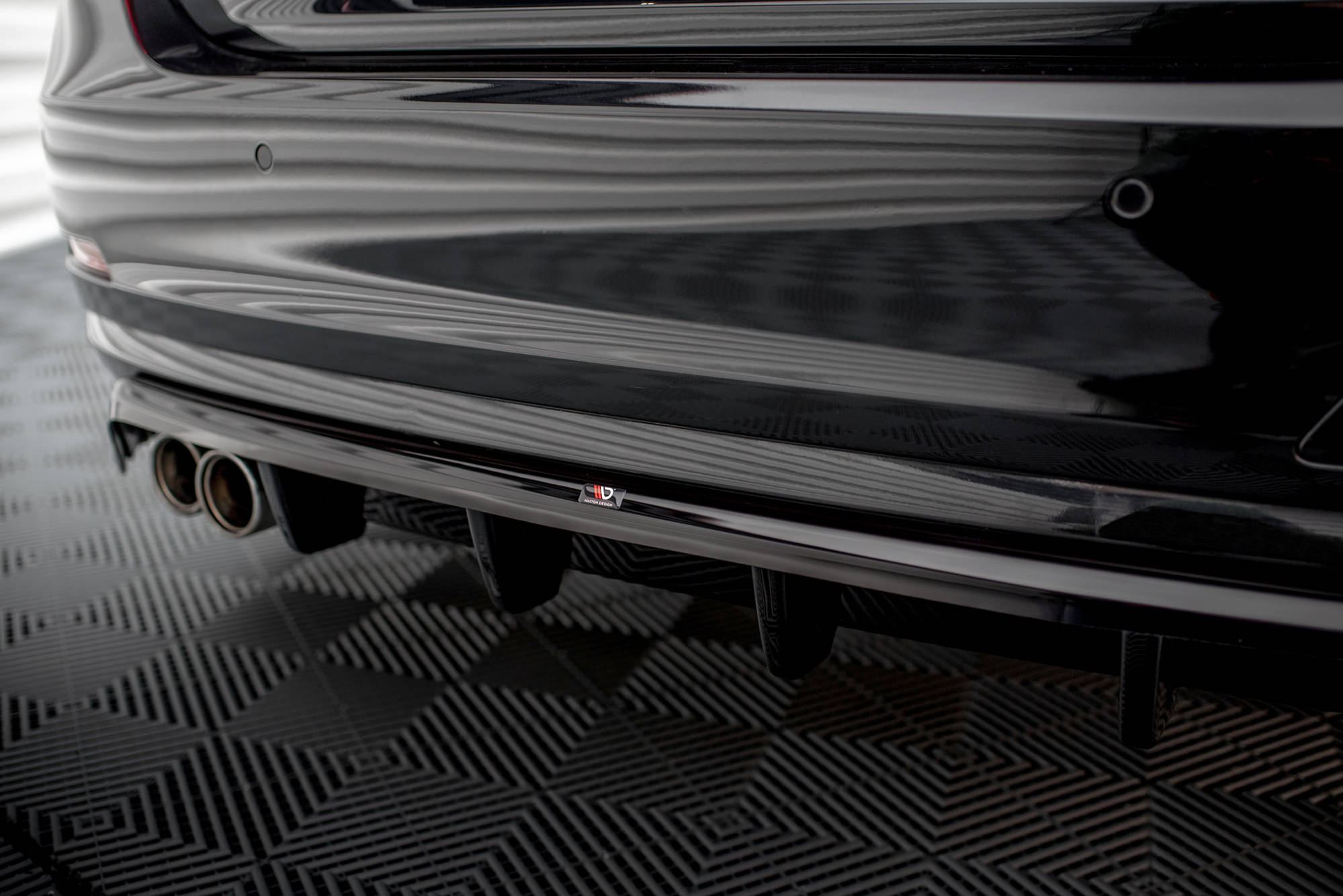 Baksplitter med diffuser BMW 4 Gran Coupe (F36) 2014-2017 | Glossy Black Edition
