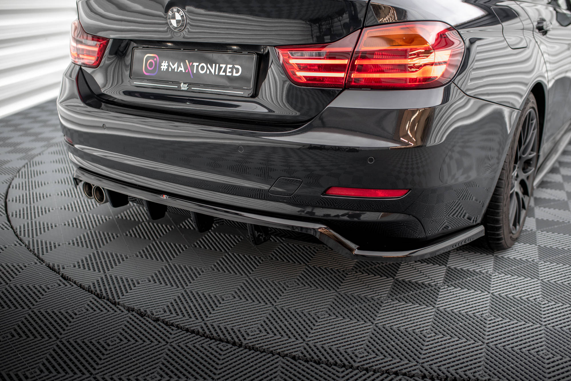 Baksplitter med diffuser BMW 4 Gran Coupe (F36) 2014-2017 | Glossy Black Edition – bilde 2